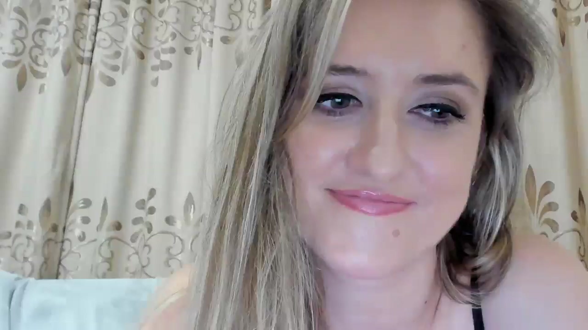 Gallery image thumbnail from BestDream's myfreecams stream on, 11/05/2025, 24:12 image 1 of 20