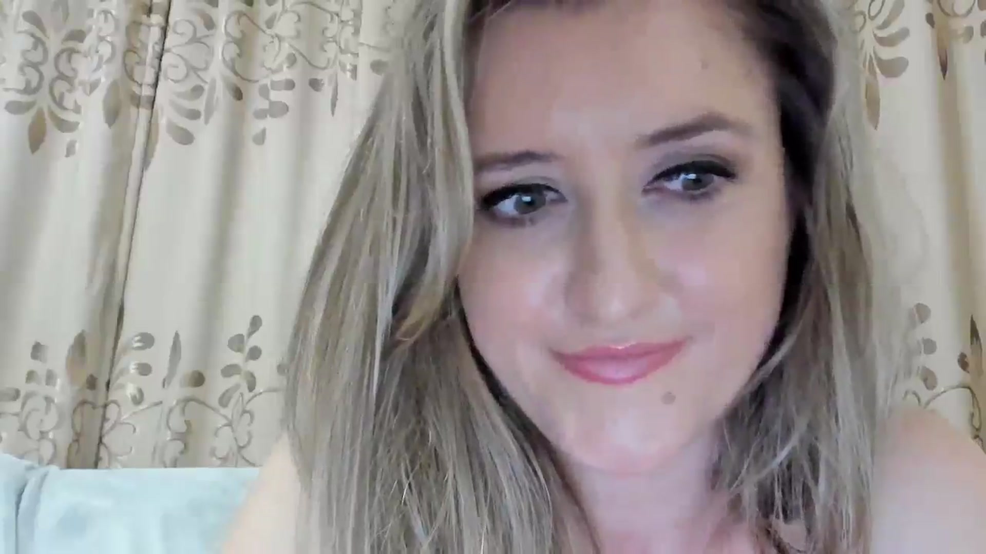 Gallery image thumbnail from BestDream's myfreecams stream on, 11/05/2025, 24:12 image 11 of 20