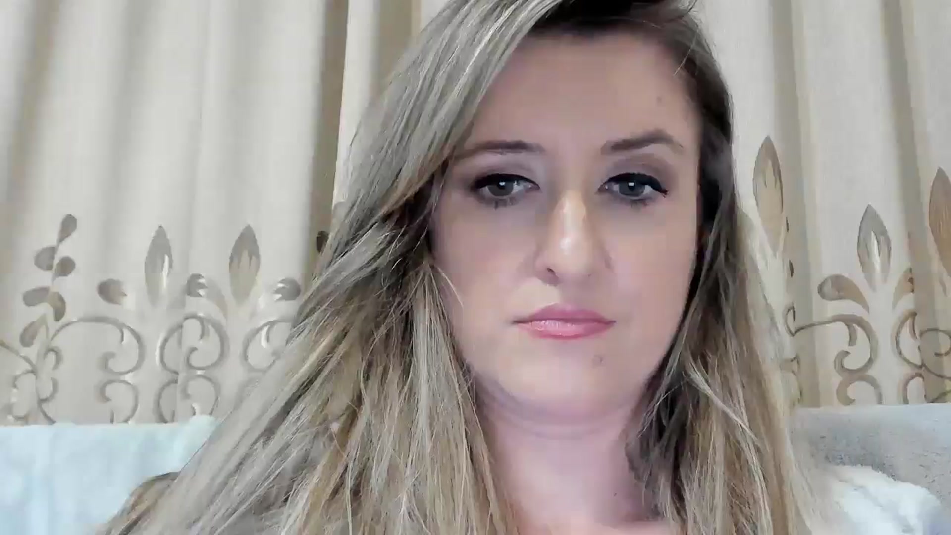 Gallery image thumbnail from BestDream's myfreecams stream on, 11/05/2025, 01:21 image 6 of 20