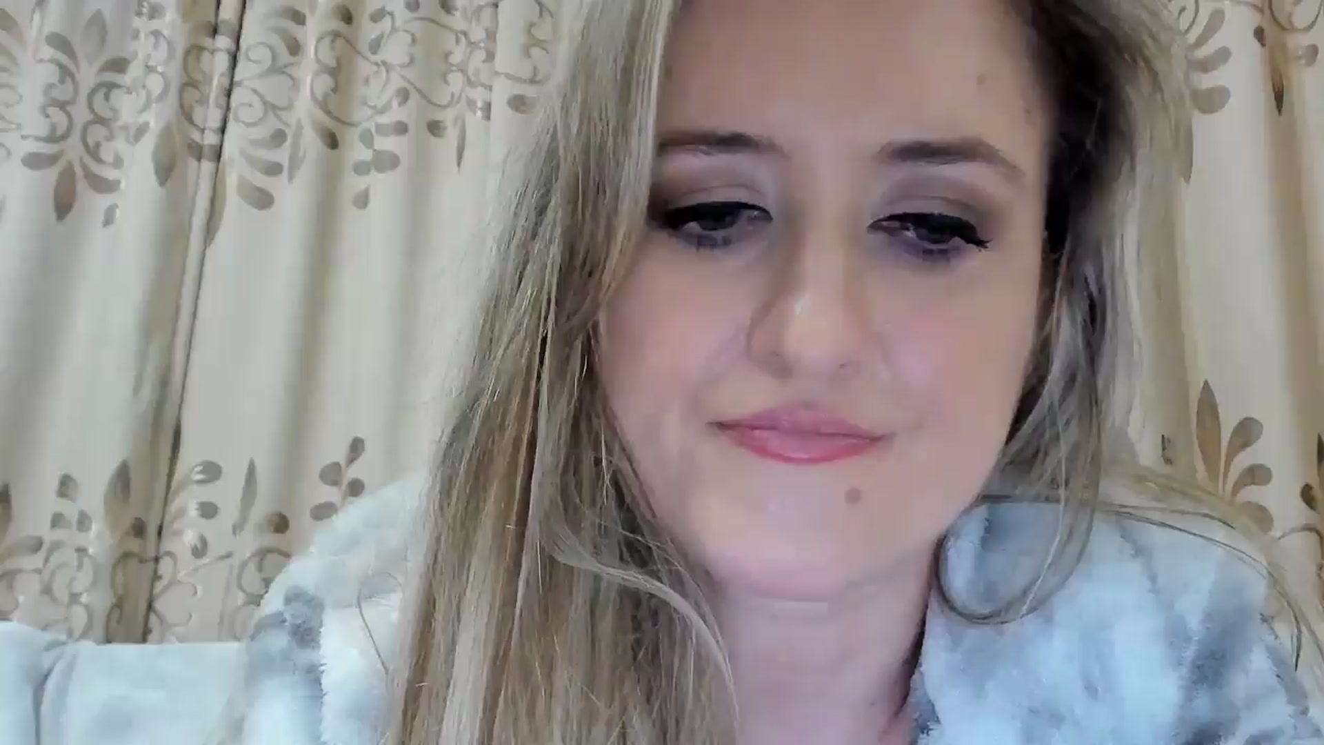 Gallery image thumbnail from BestDream's myfreecams stream on, 11/05/2025, 01:21 image 2 of 20