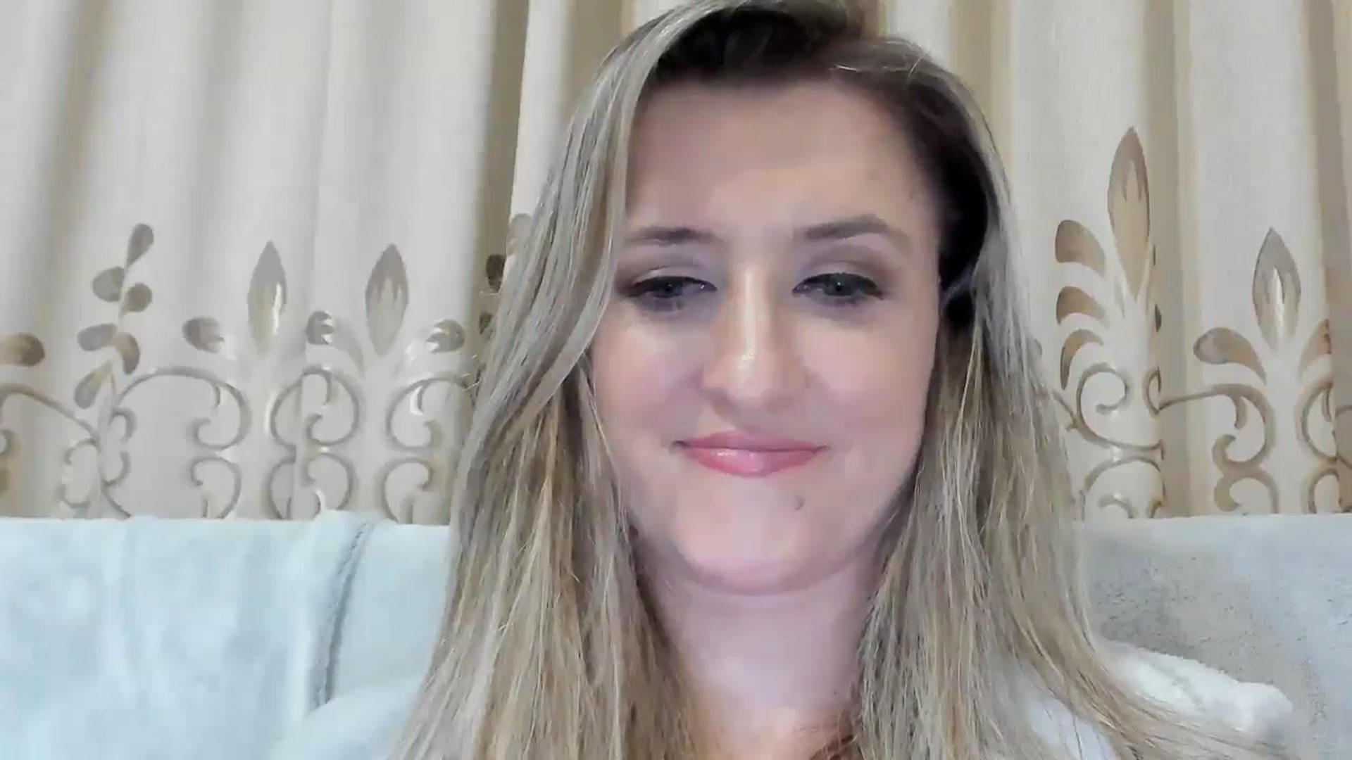 Gallery image thumbnail from BestDream's myfreecams stream on, 11/05/2025, 01:44 image 11 of 20