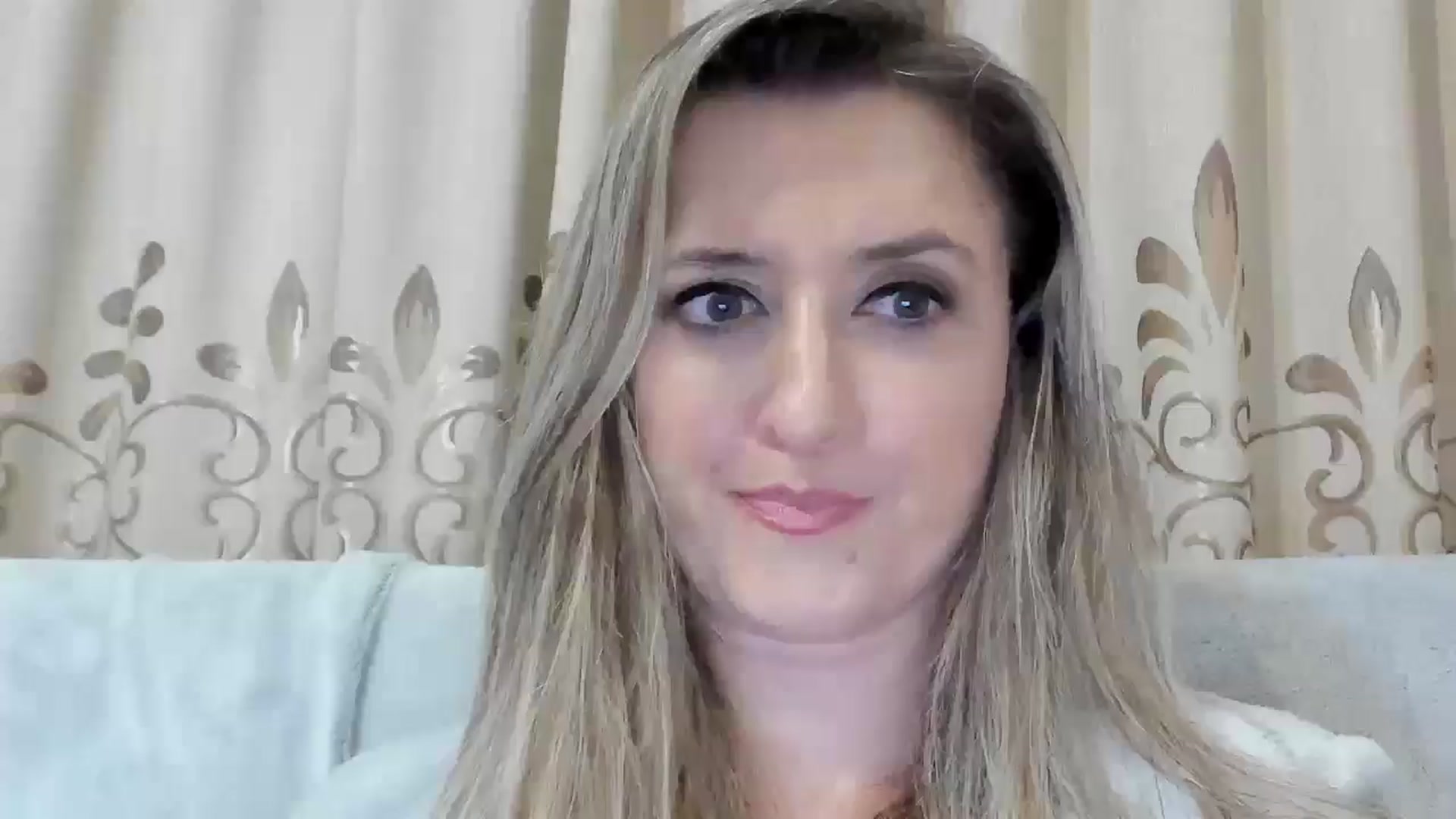 Gallery image thumbnail from BestDream's myfreecams stream on, 11/05/2025, 01:44 image 10 of 20