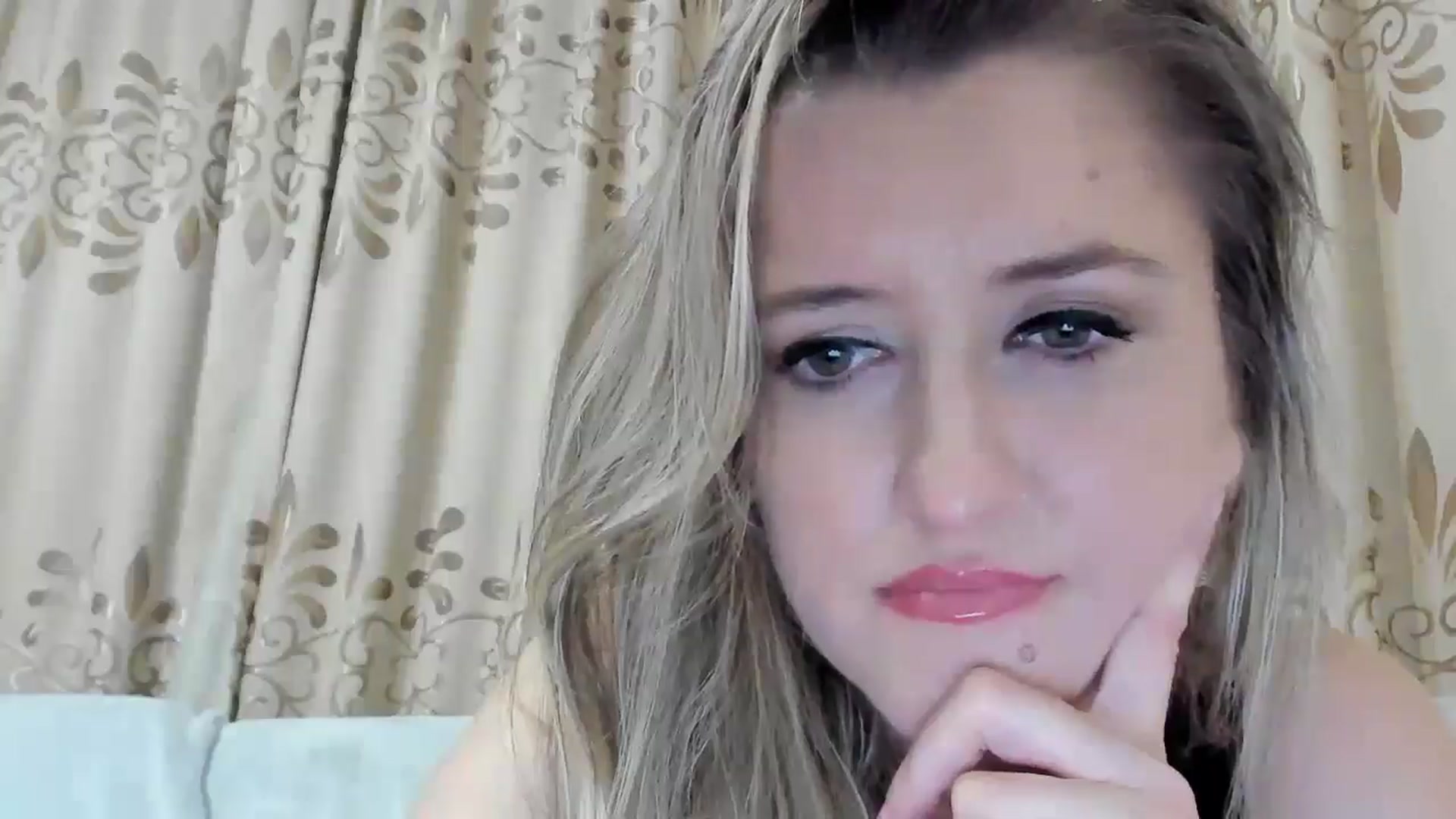 Gallery image thumbnail from BestDream's myfreecams stream on, 11/05/2025, 23:54 image 2 of 20
