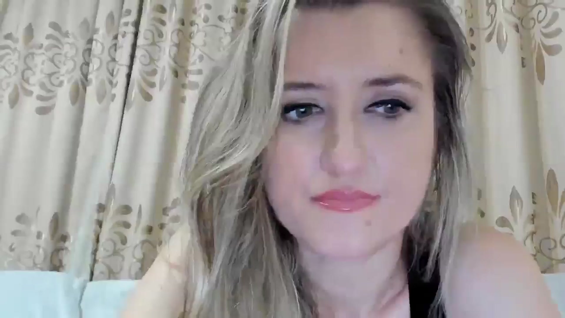 Gallery image thumbnail from BestDream's myfreecams stream on, 11/05/2025, 23:54 image 3 of 20