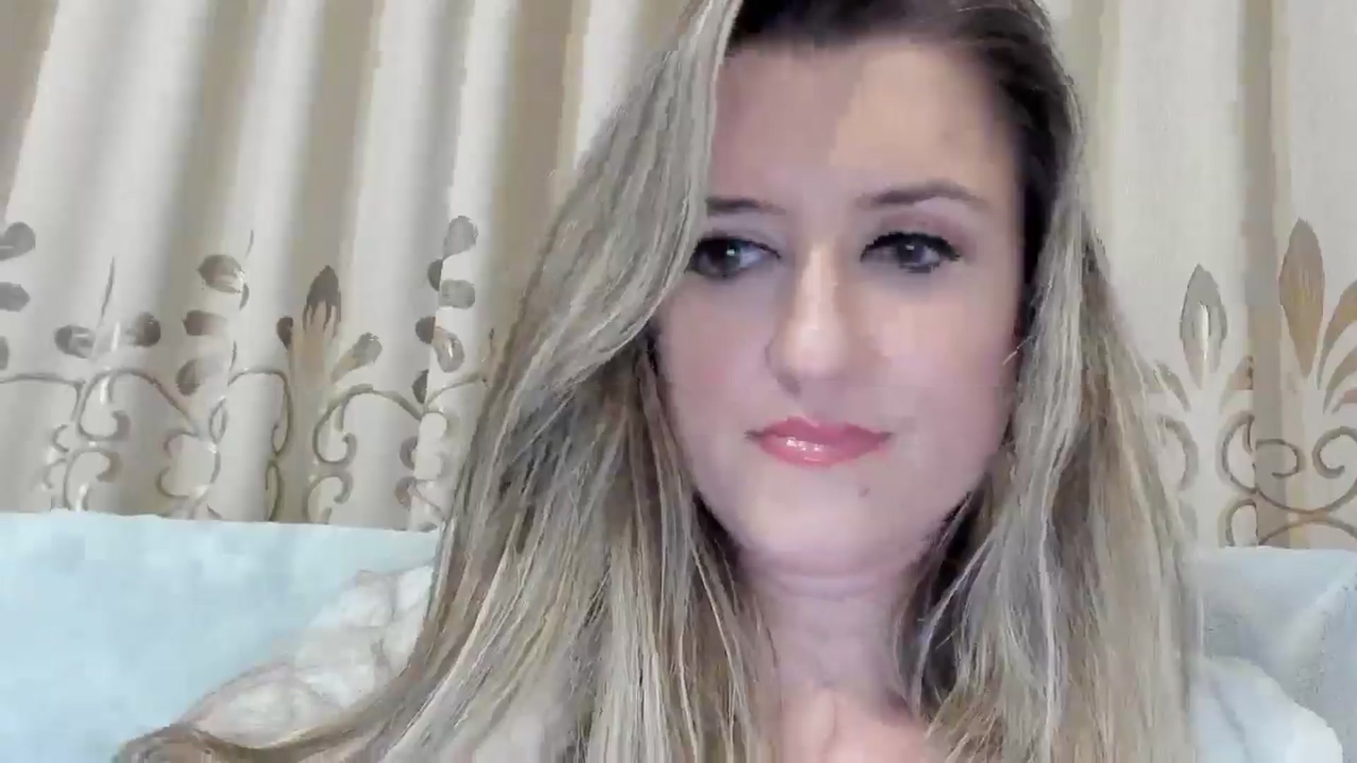 Gallery image thumbnail from BestDream's myfreecams stream on, 11/06/2025, 01:56 image 2 of 20