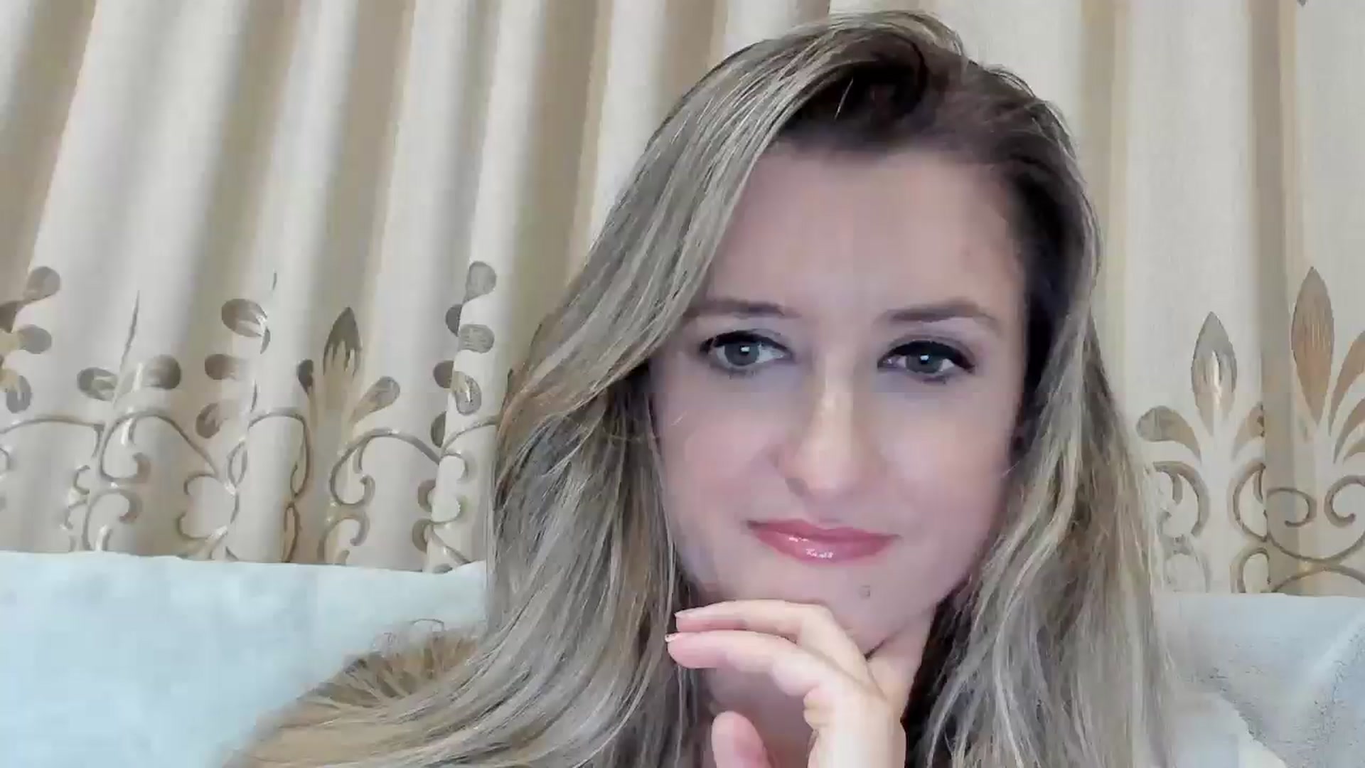 Gallery image thumbnail from BestDream's myfreecams stream on, 11/06/2025, 01:56 image 6 of 20