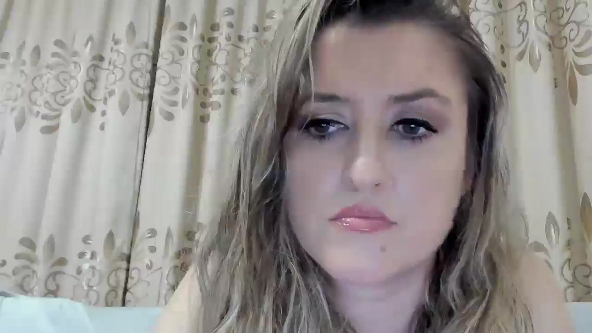 Gallery image thumbnail from BestDream's myfreecams stream on, 11/06/2025, 20:58 image 14 of 20