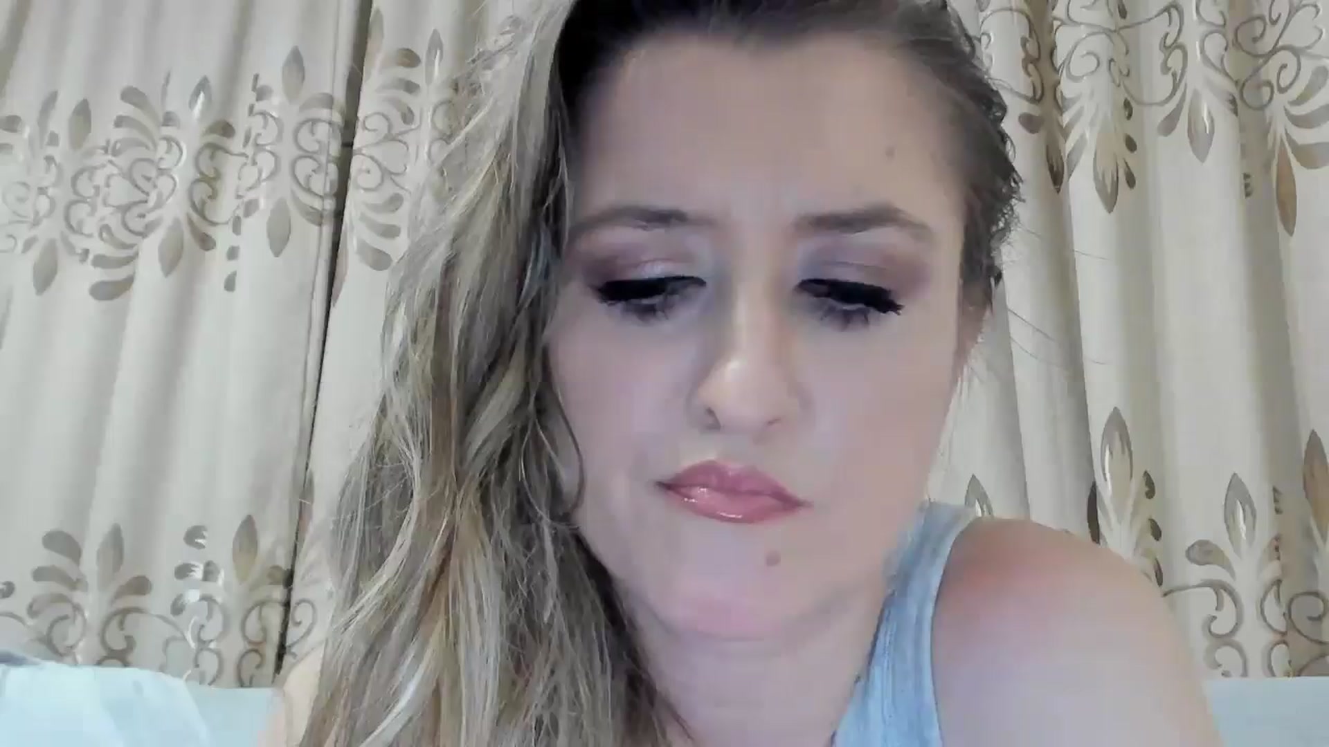 Gallery image thumbnail from BestDream's myfreecams stream on, 11/06/2025, 20:58 image 8 of 20