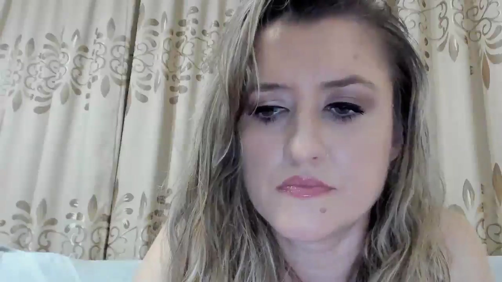 Gallery image thumbnail from BestDream's myfreecams stream on, 11/06/2025, 20:58 image 17 of 20