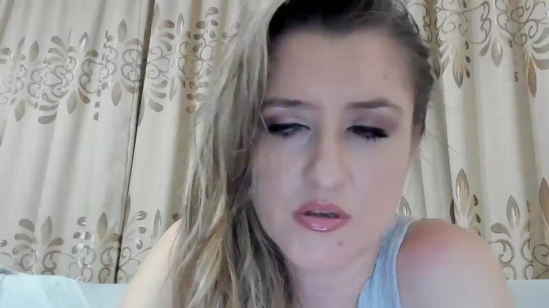 Gallery image thumbnail from BestDream's myfreecams stream on, 11/06/2025, 20:58 image 1 of 20