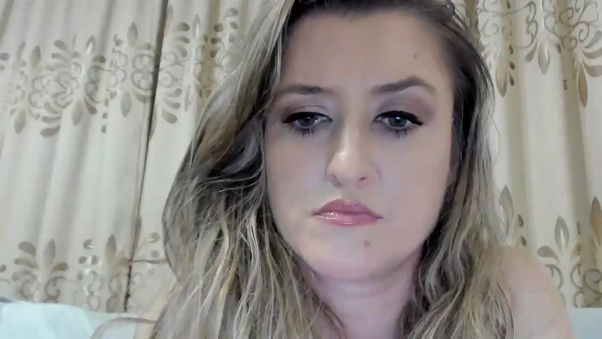Gallery image thumbnail from BestDream's myfreecams stream on, 11/06/2025, 20:58 image 18 of 20