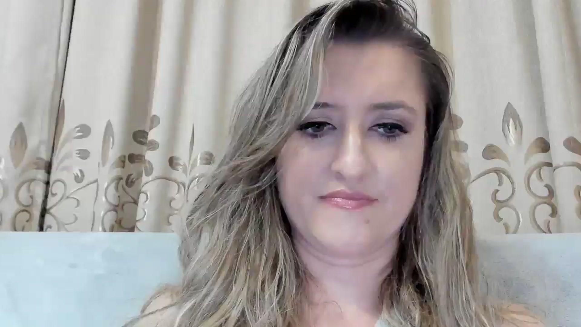 Gallery image thumbnail from BestDream's myfreecams stream on, 11/06/2025, 21:40 image 6 of 20
