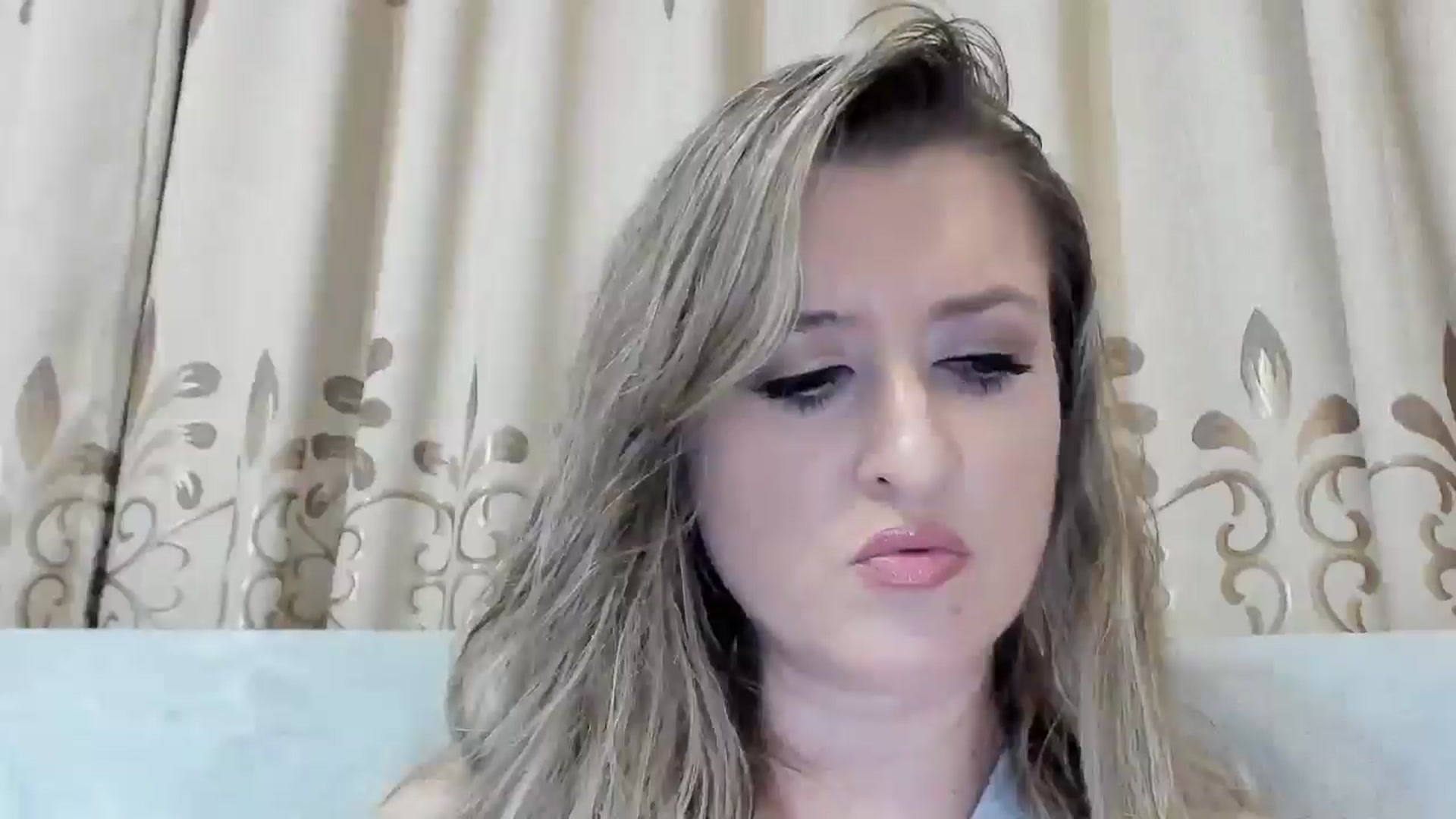 Gallery image thumbnail from BestDream's myfreecams stream on, 11/06/2025, 21:40 image 3 of 20