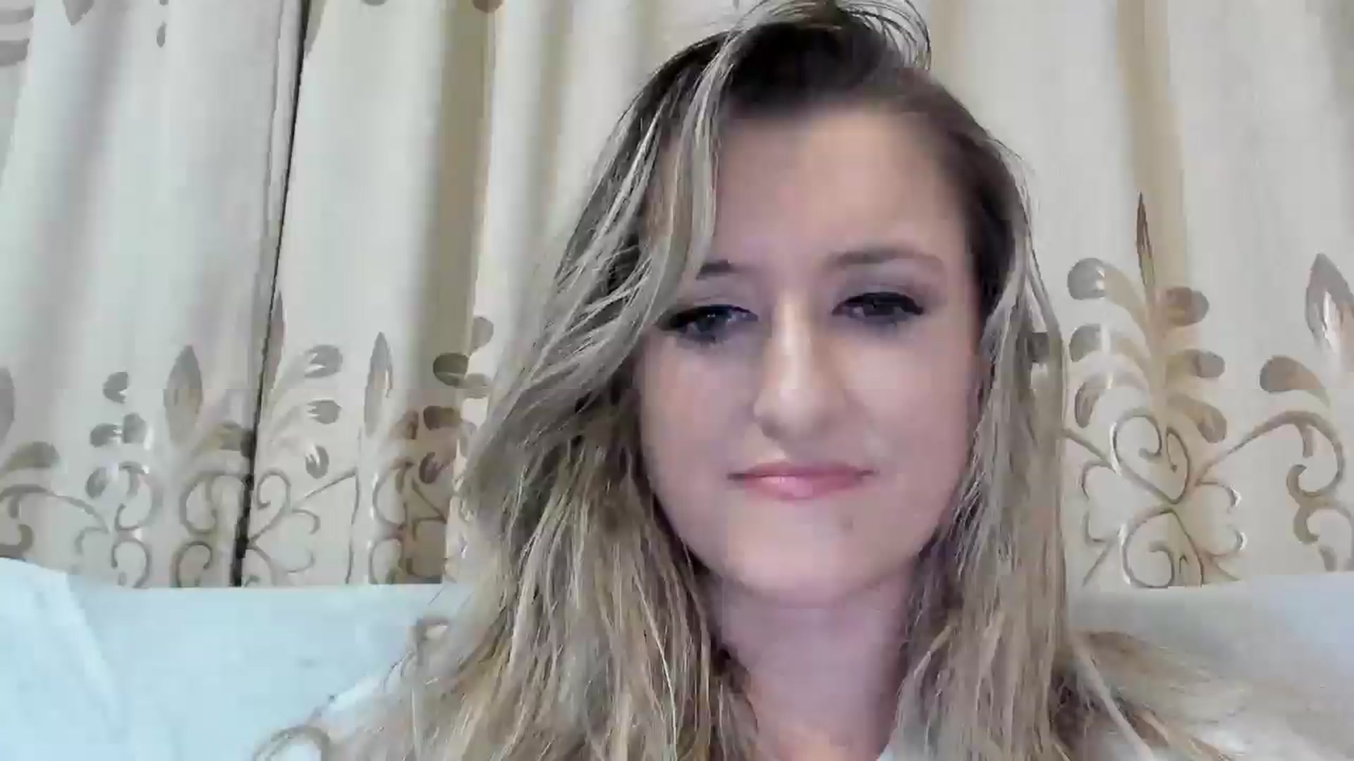 Gallery image thumbnail from BestDream's myfreecams stream on, 11/06/2025, 23:28 image 19 of 20