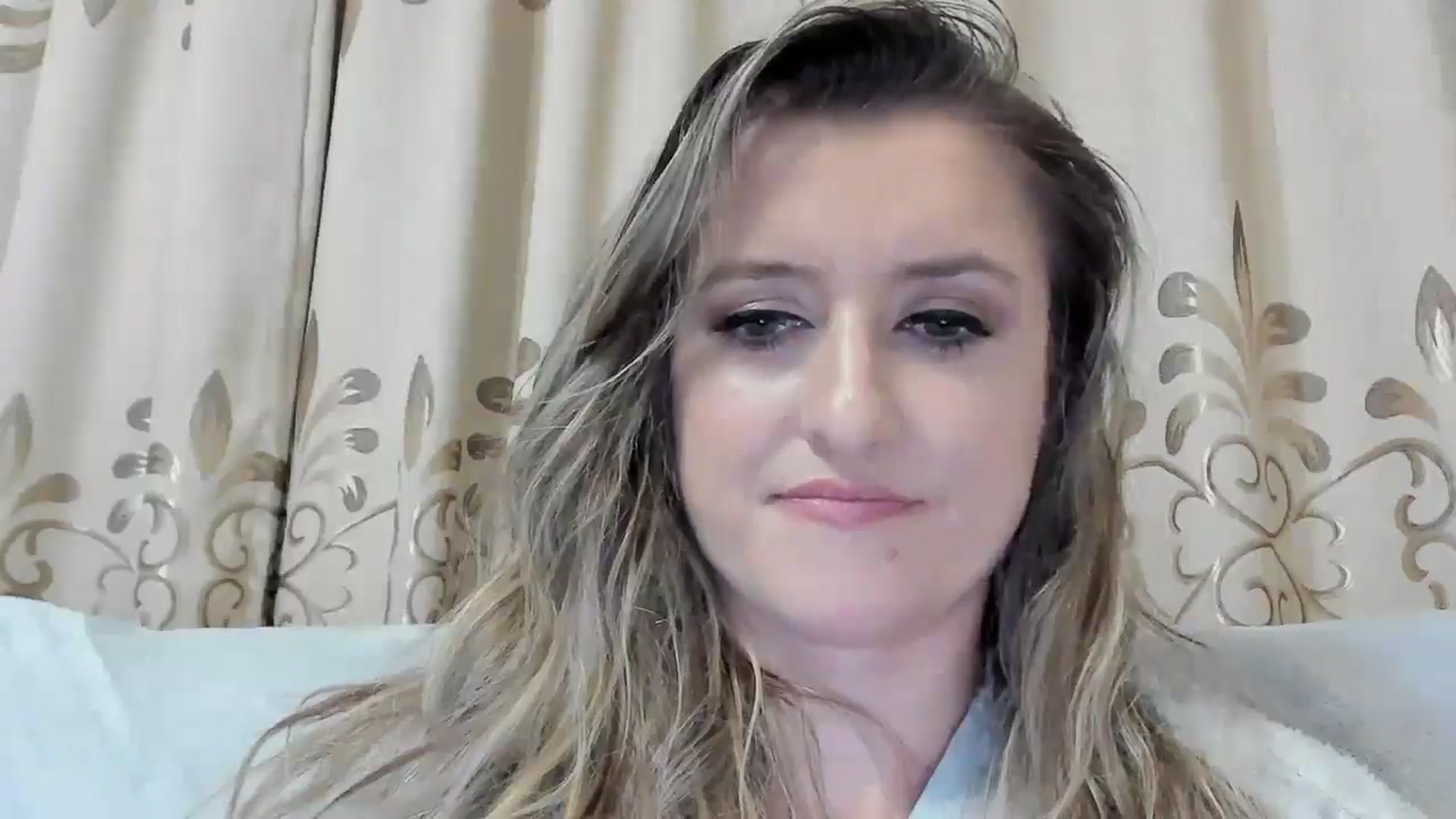Gallery image thumbnail from BestDream's myfreecams stream on, 11/06/2025, 23:28 image 14 of 20