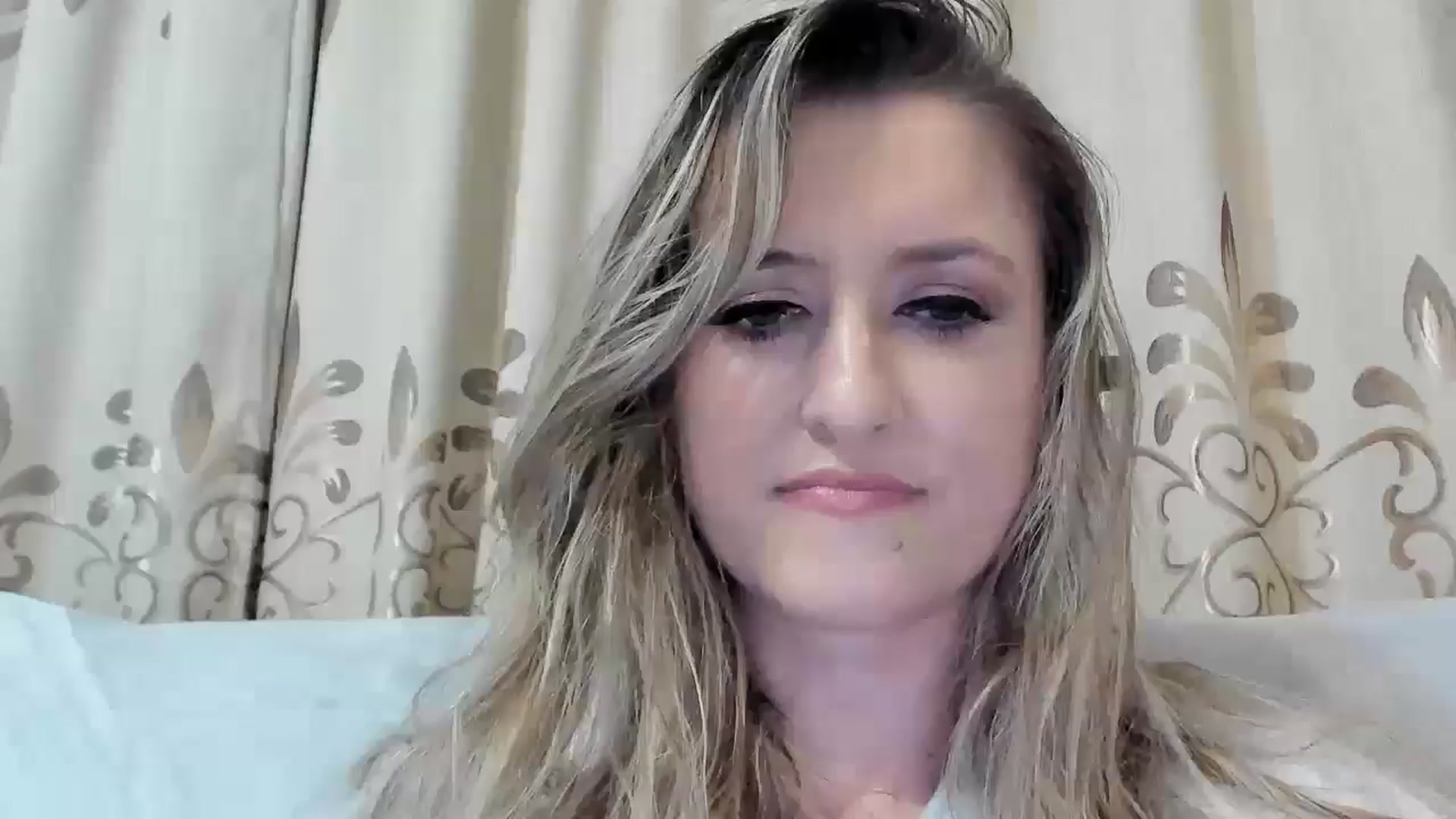Gallery image thumbnail from BestDream's myfreecams stream on, 11/06/2025, 23:28 image 20 of 20
