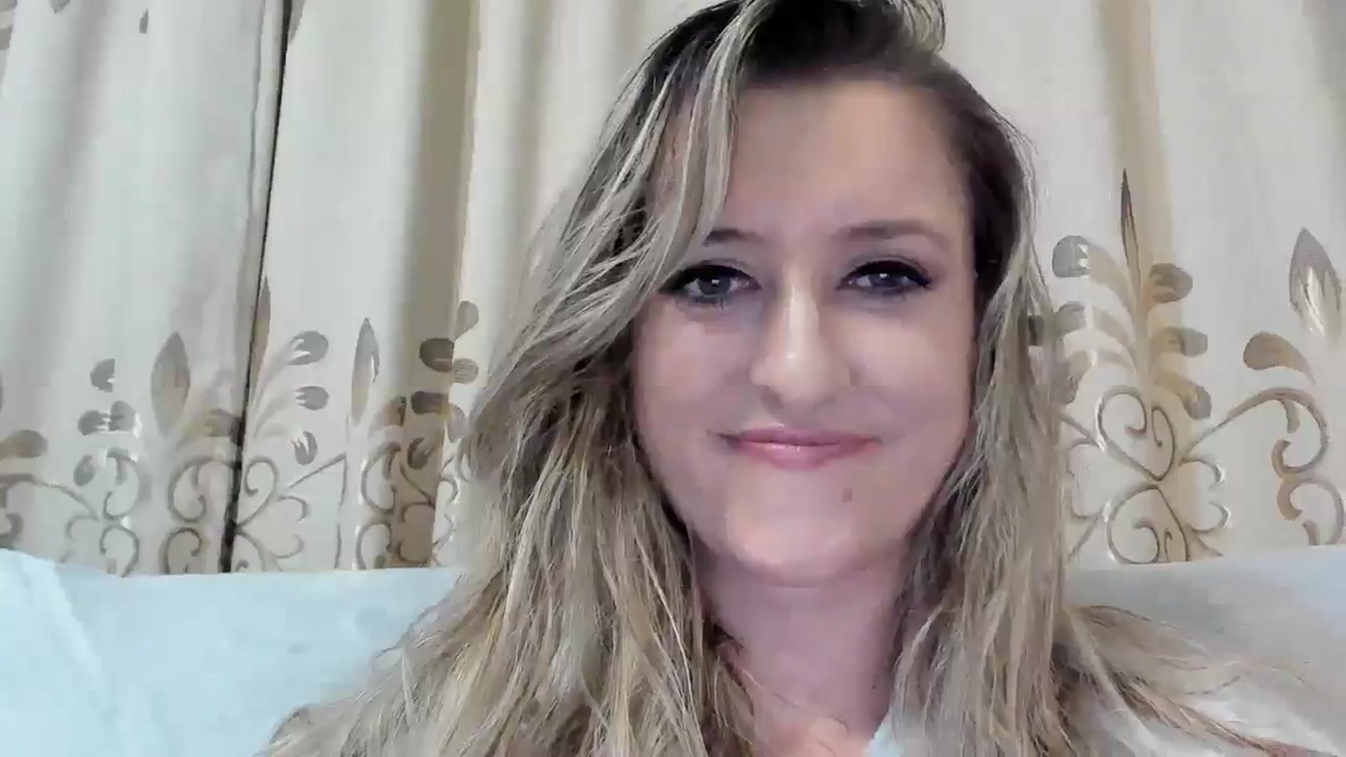 Gallery image thumbnail from BestDream's myfreecams stream on, 11/06/2025, 23:28 image 18 of 20