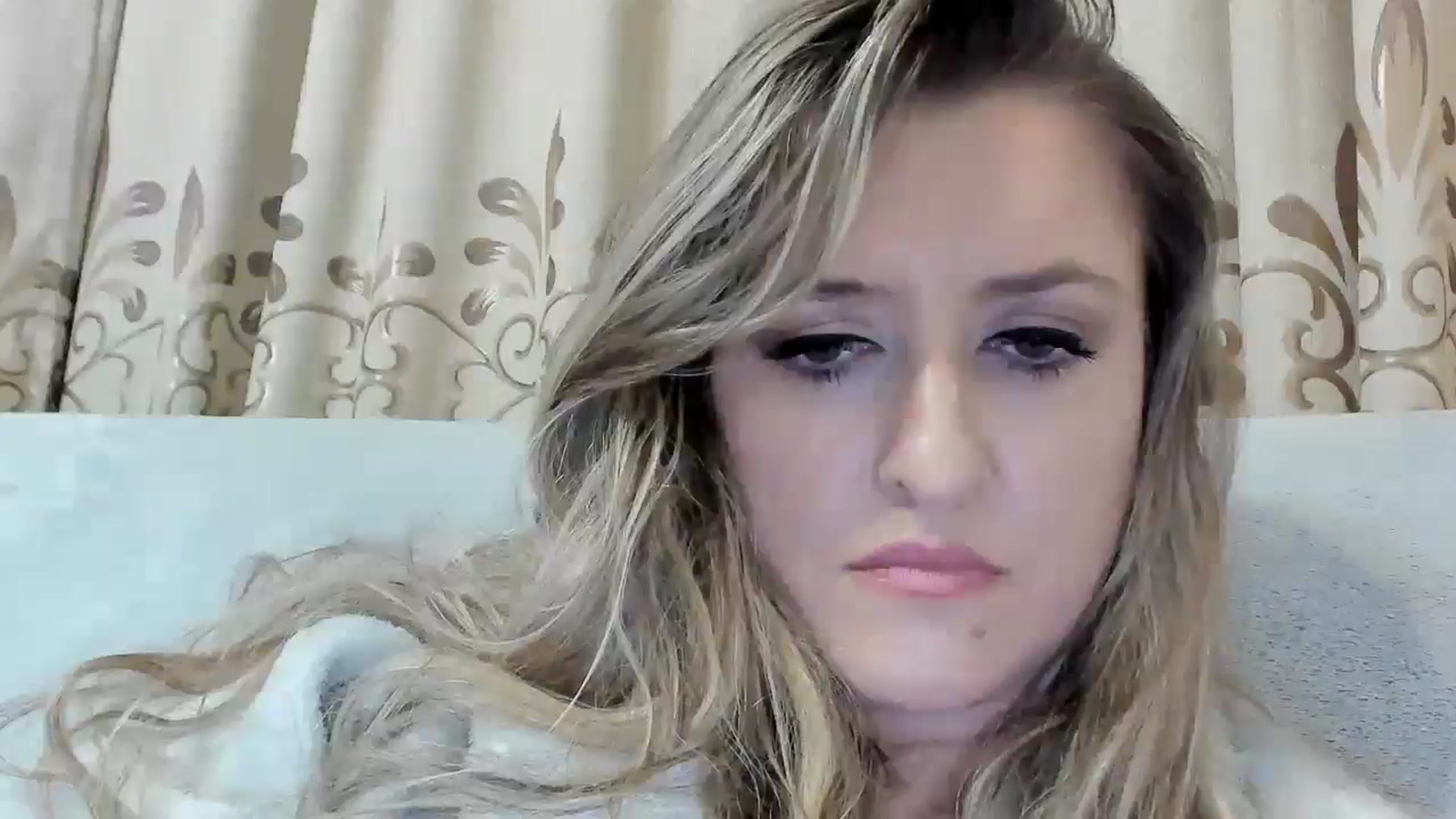 Gallery image thumbnail from BestDream's myfreecams stream on, 11/07/2025, 24:02 image 10 of 20