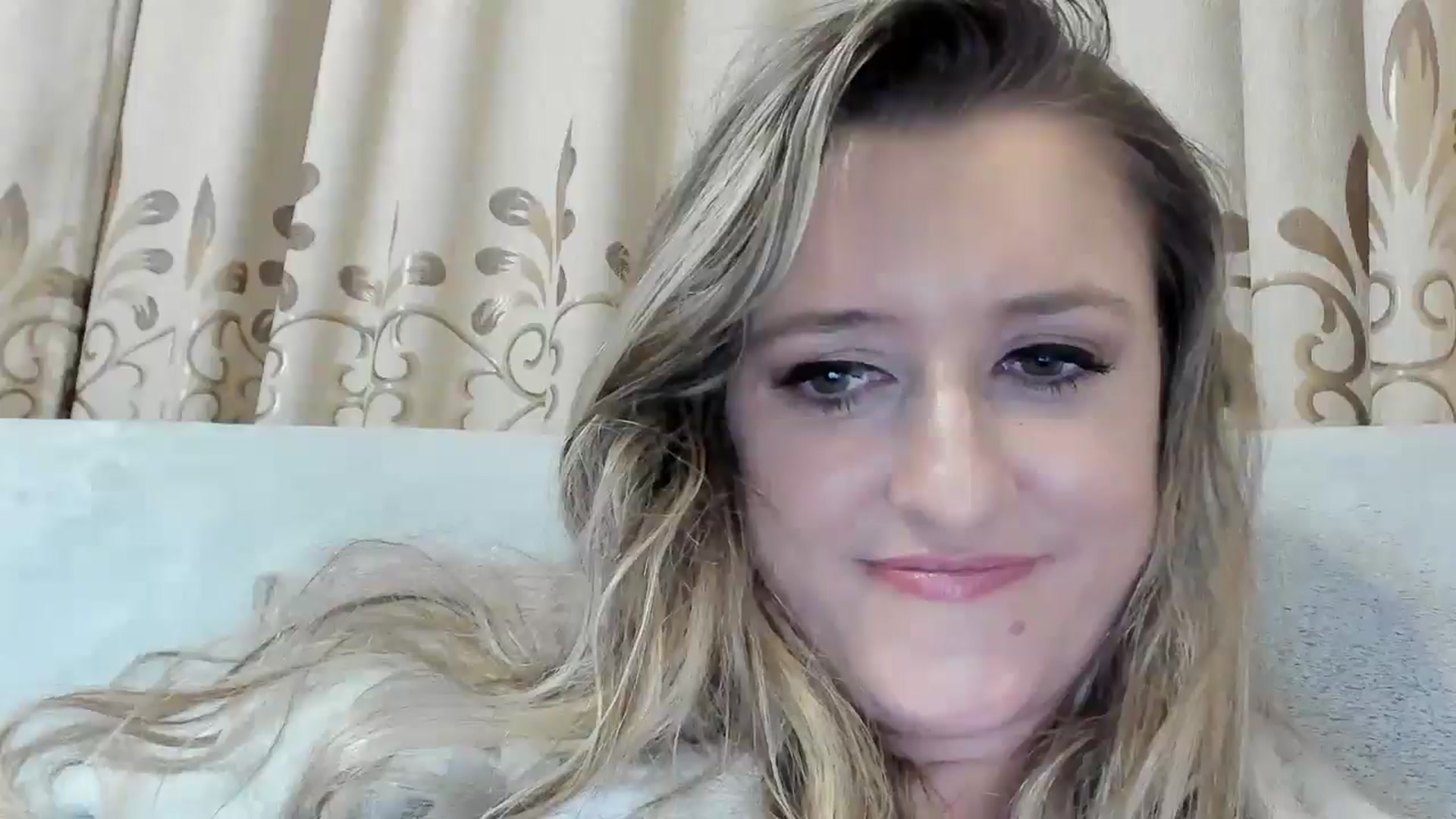 Gallery image thumbnail from BestDream's myfreecams stream on, 11/07/2025, 24:02 image 14 of 20