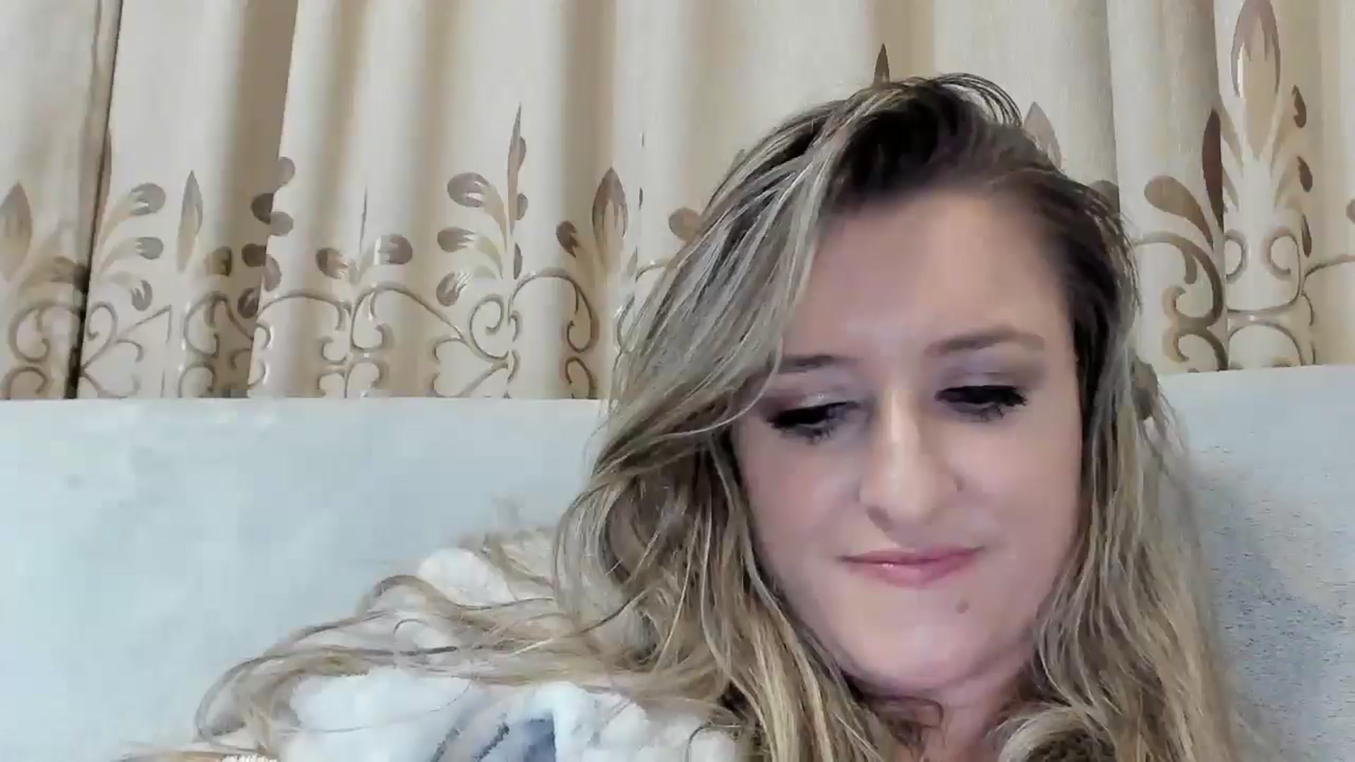 Gallery image thumbnail from BestDream's myfreecams stream on, 11/07/2025, 24:53 image 8 of 20