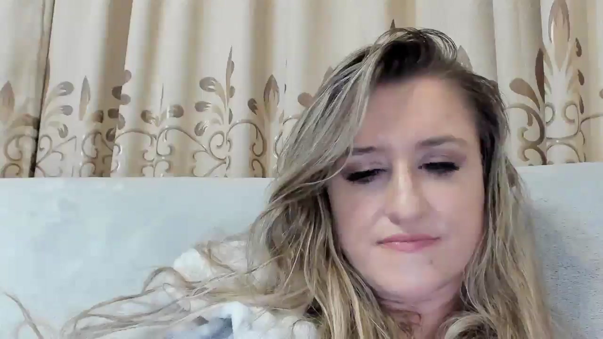Gallery image thumbnail from BestDream's myfreecams stream on, 11/07/2025, 24:53 image 9 of 20