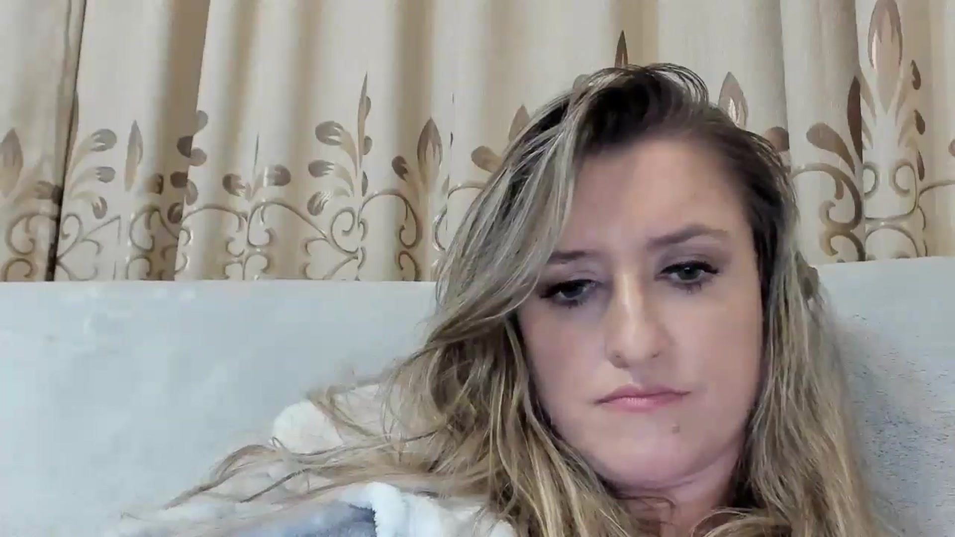 Gallery image thumbnail from BestDream's myfreecams stream on, 11/07/2025, 24:53 image 18 of 20