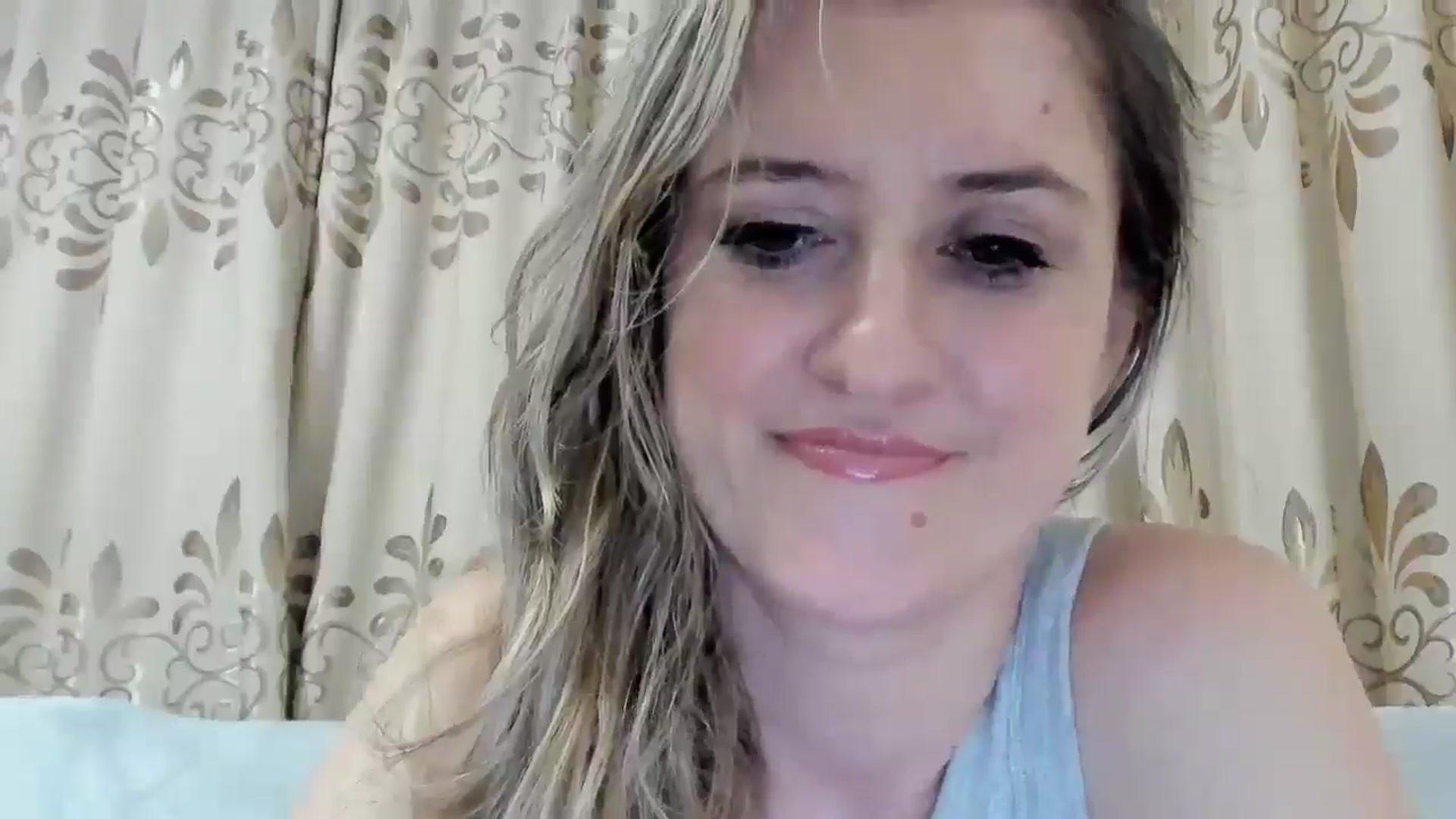 Gallery image thumbnail from BestDream's myfreecams stream on, 11/08/2025, 24:18 image 2 of 20