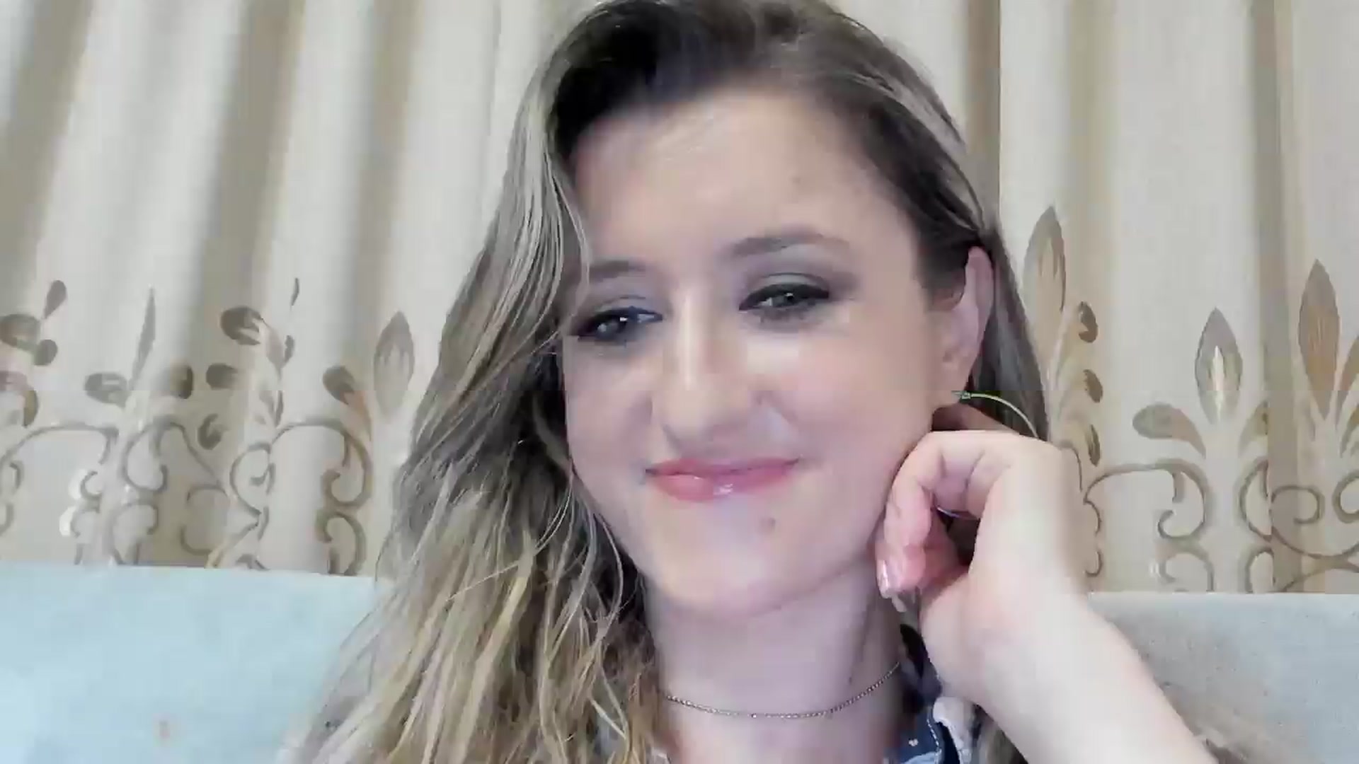 Gallery image thumbnail from BestDream's myfreecams stream on, 11/08/2025, 22:18 image 9 of 20
