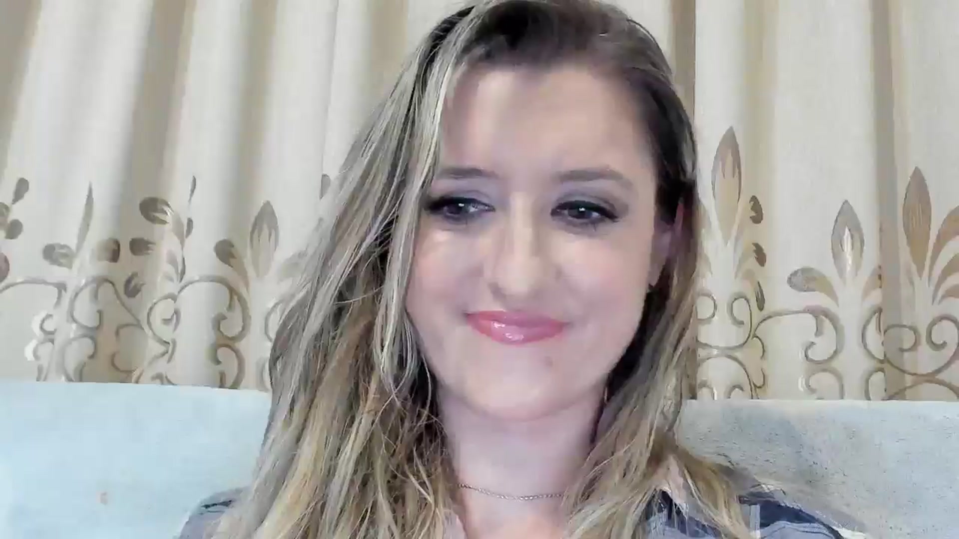 Gallery image thumbnail from BestDream's myfreecams stream on, 11/08/2025, 22:18 image 17 of 20