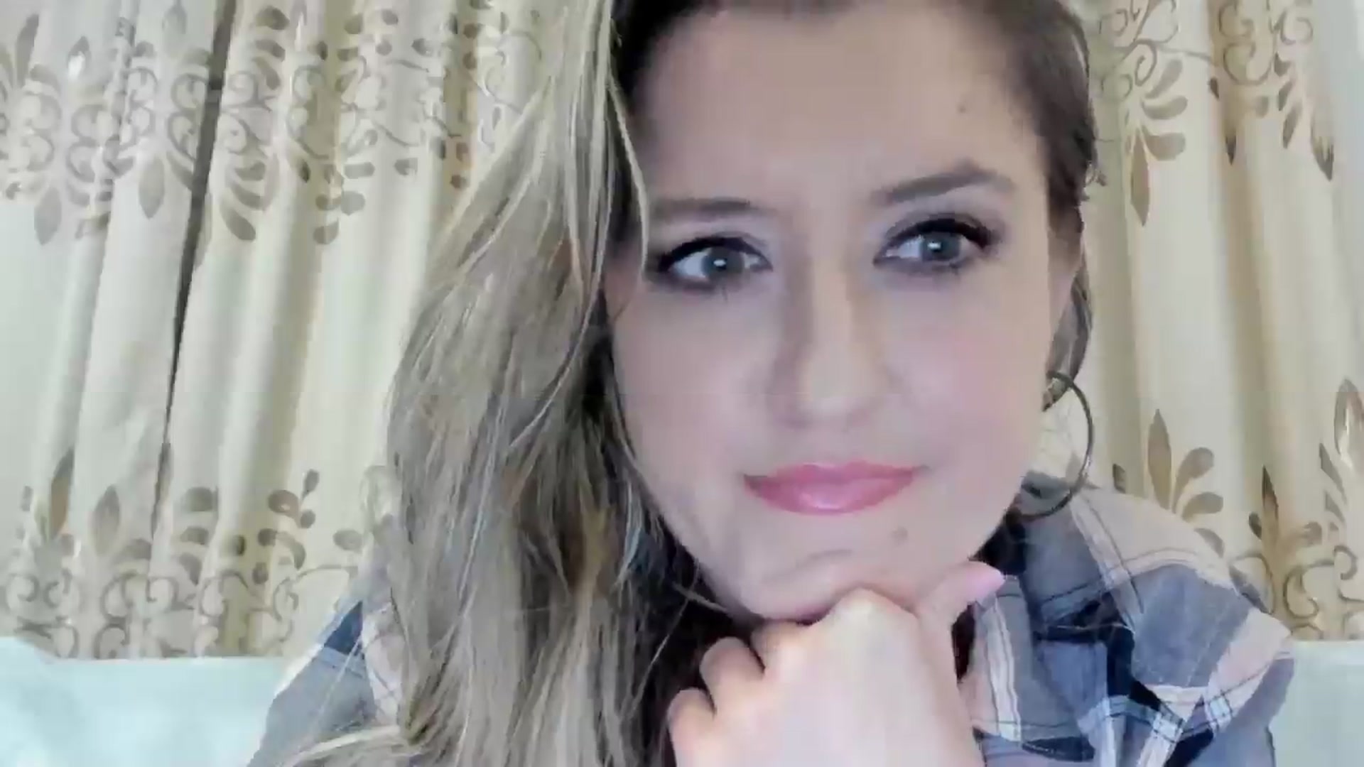 Gallery image thumbnail from BestDream's myfreecams stream on, 11/08/2025, 23:28 image 6 of 20