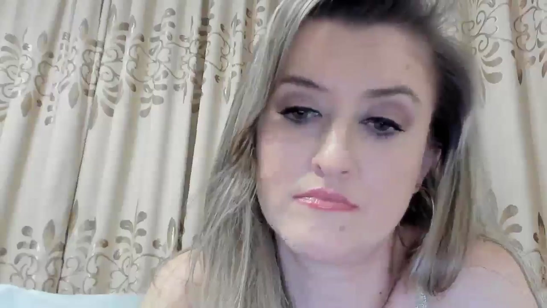 Gallery image thumbnail from BestDream's myfreecams stream on, 11/09/2025, 22:40 image 15 of 20