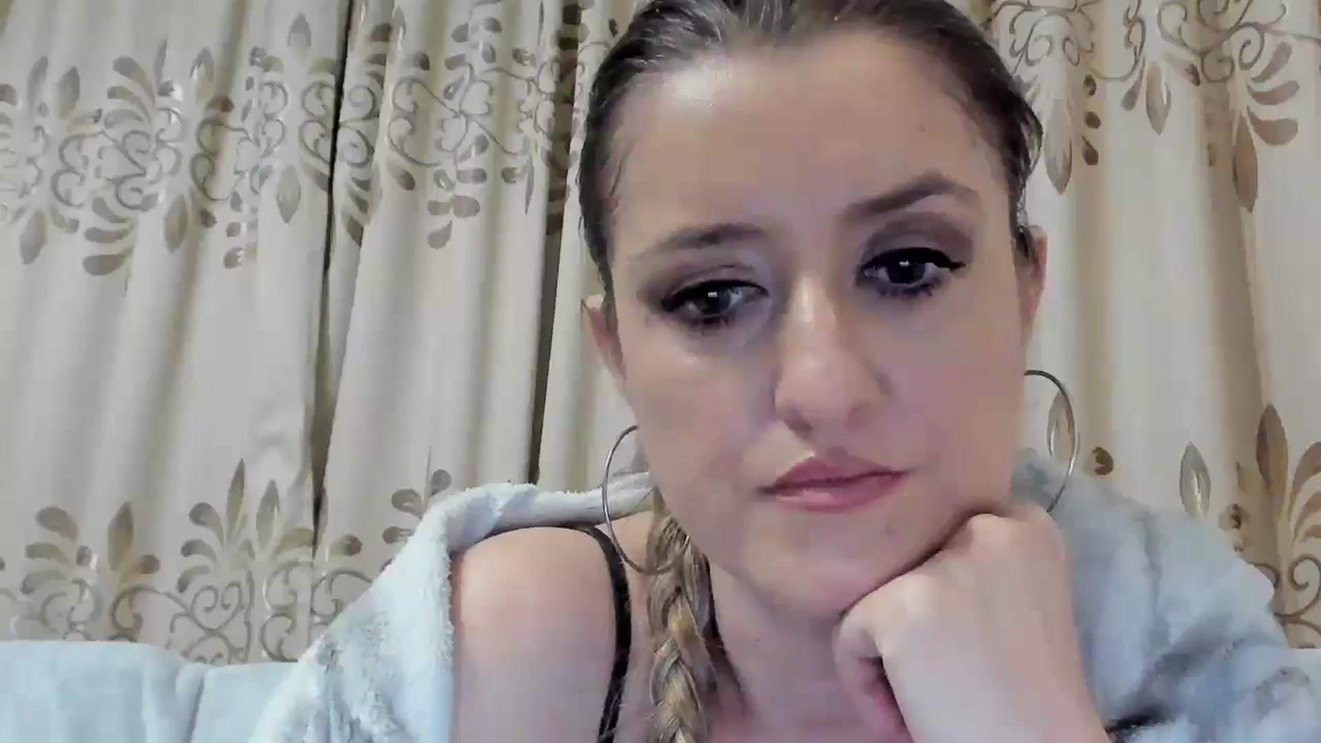 Gallery image thumbnail from BestDream's myfreecams stream on, 11/10/2025, 23:49 image 16 of 20