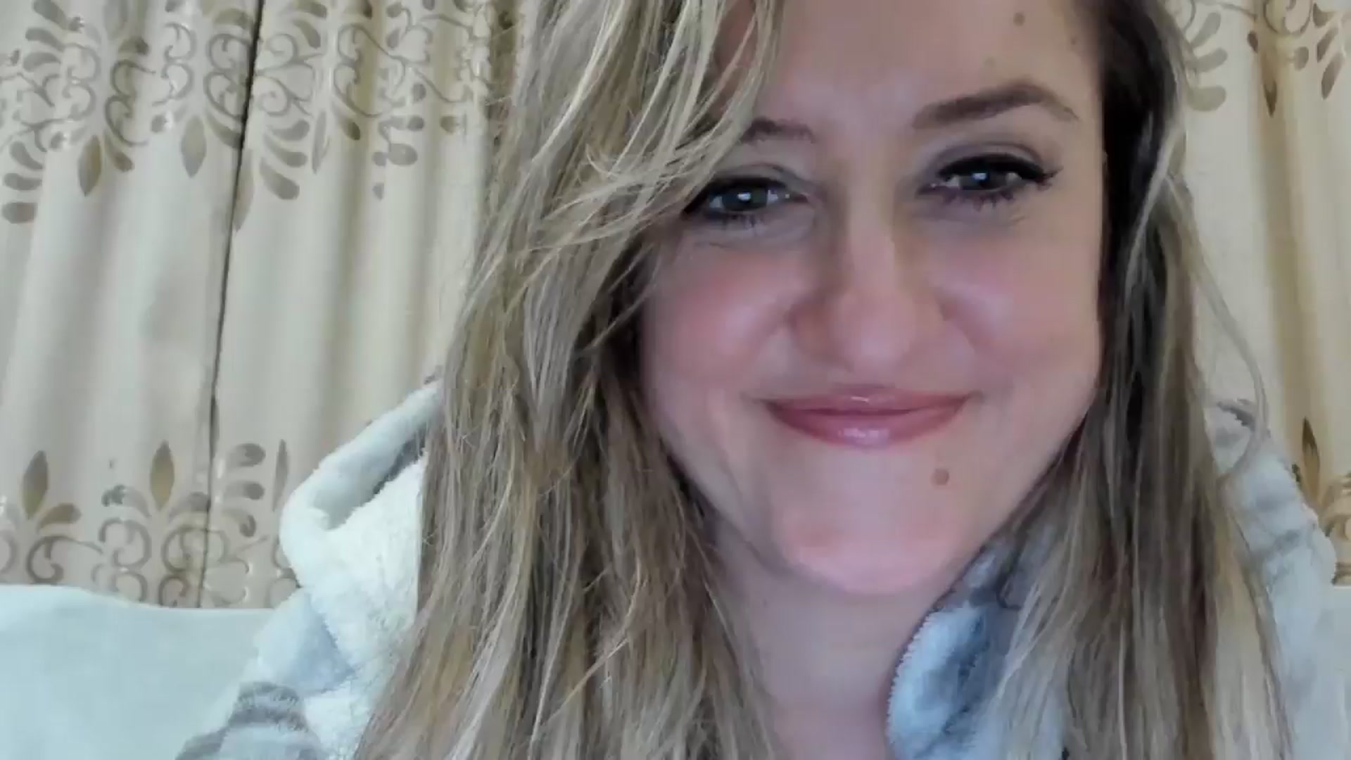 Gallery image thumbnail from BestDream's myfreecams stream on, 11/12/2025, 01:54 image 1 of 20
