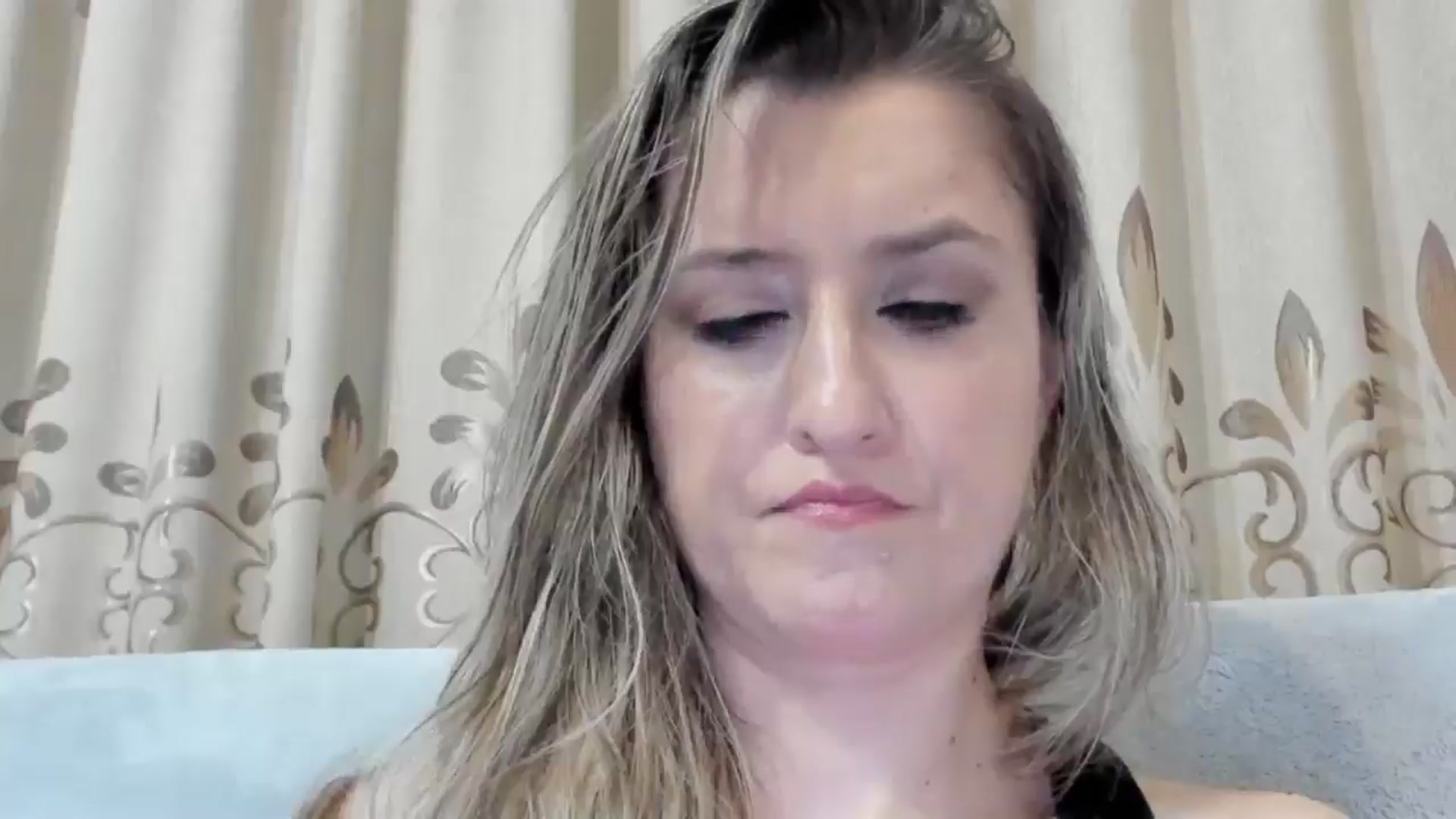 Gallery image thumbnail from BestDream's myfreecams stream on, 11/14/2025, 24:07 image 3 of 20