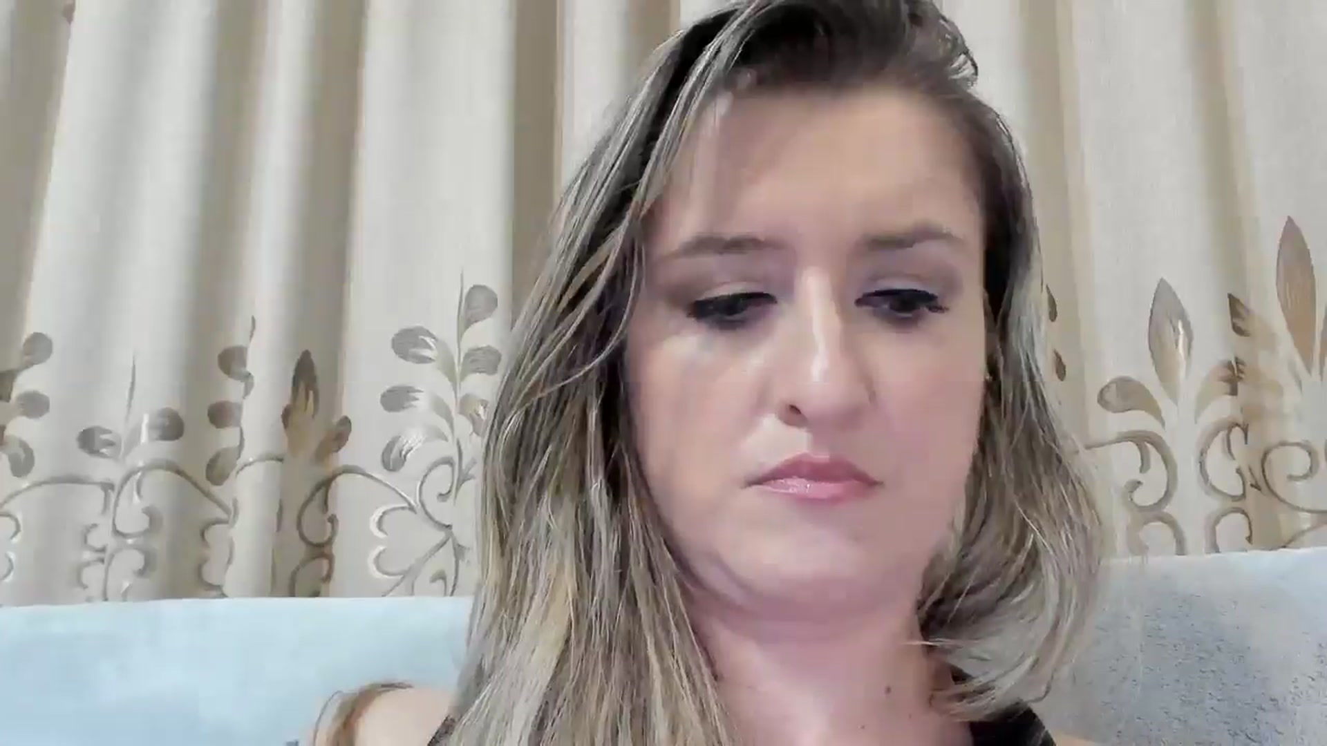 Gallery image thumbnail from BestDream's myfreecams stream on, 11/14/2025, 24:07 image 10 of 20