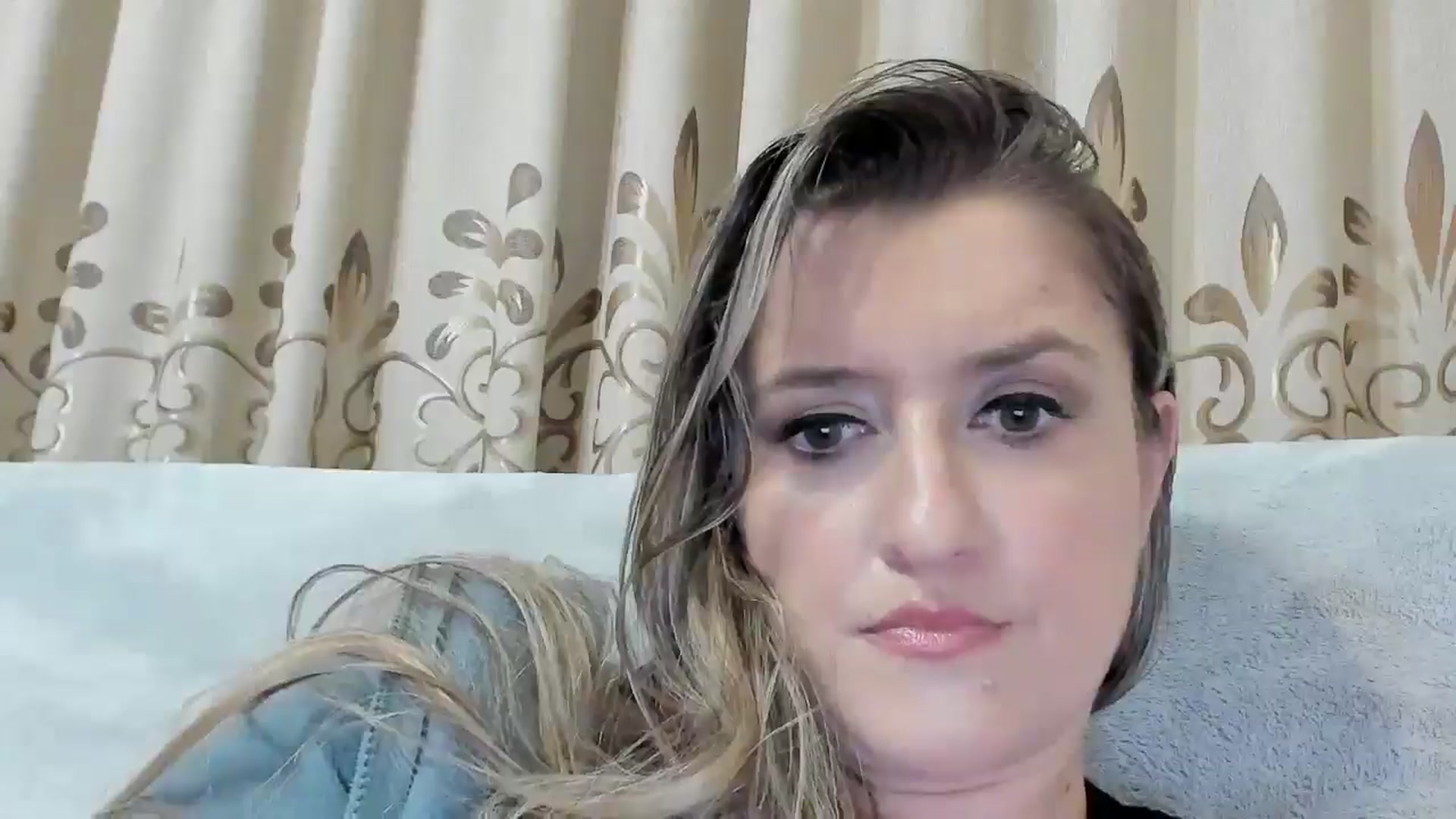 Gallery image thumbnail from BestDream's myfreecams stream on, 11/14/2025, 24:07 image 18 of 20