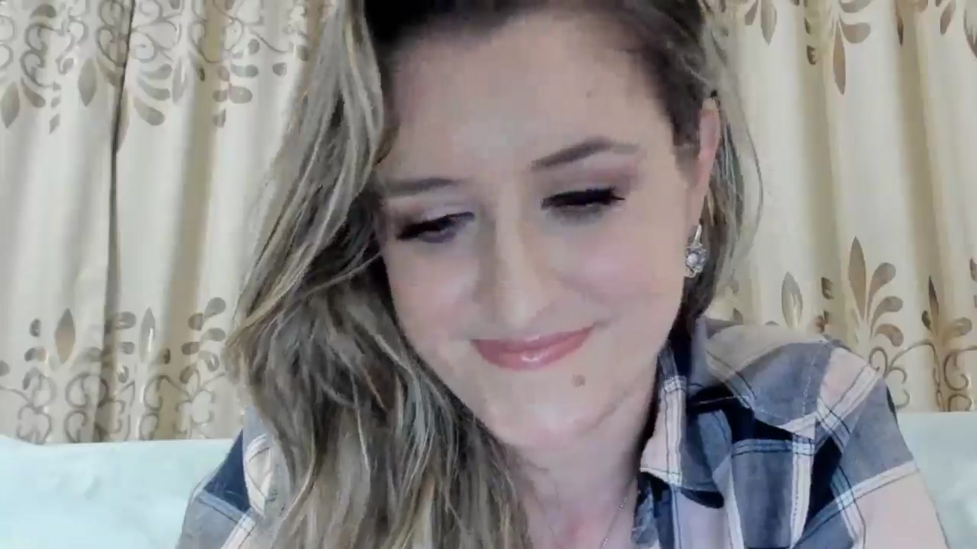 Gallery image thumbnail from BestDream's myfreecams stream on, 11/15/2025, 01:26 image 4 of 20