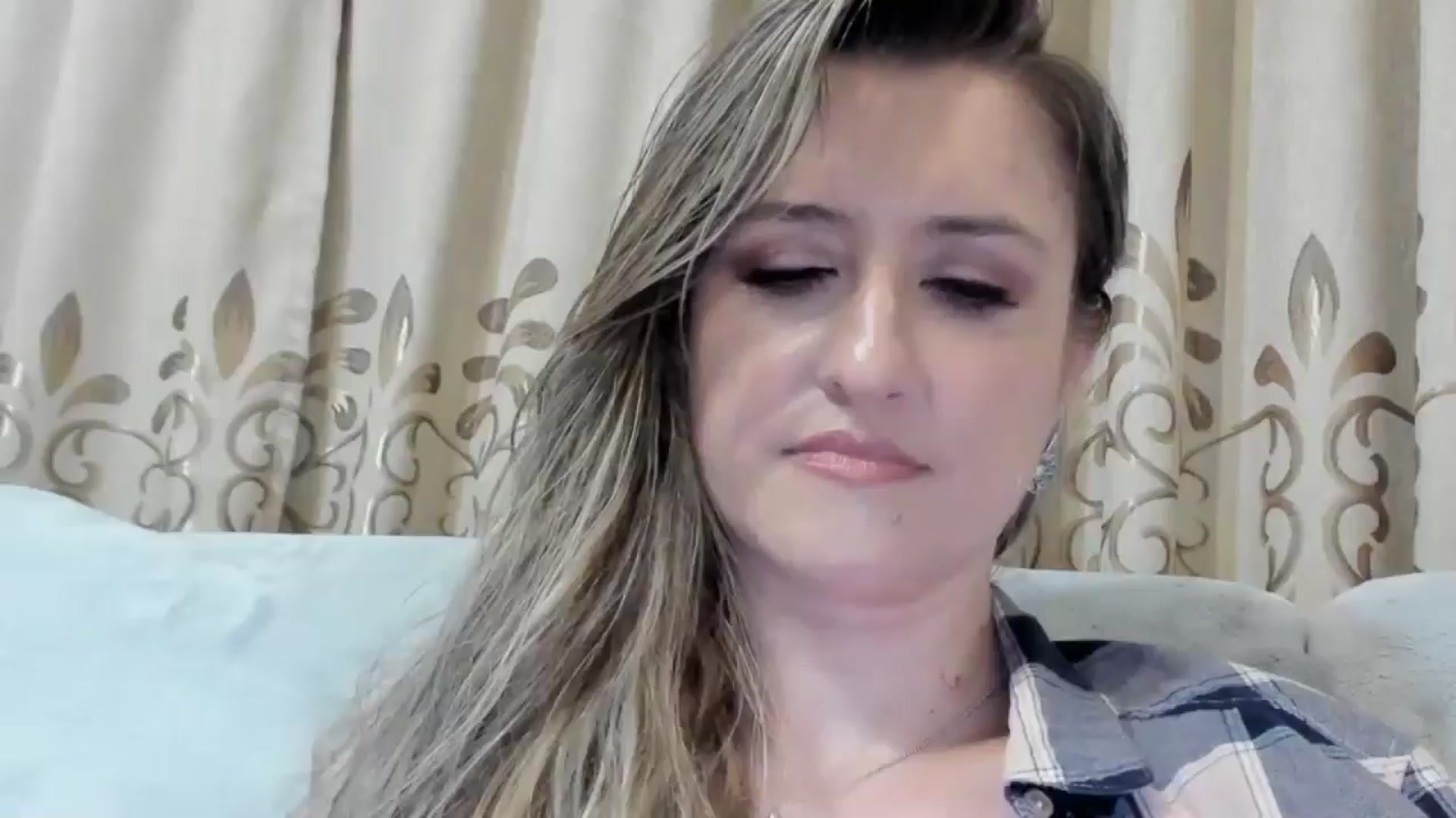 Gallery image thumbnail from BestDream's myfreecams stream on, 11/15/2025, 03:25 image 12 of 20