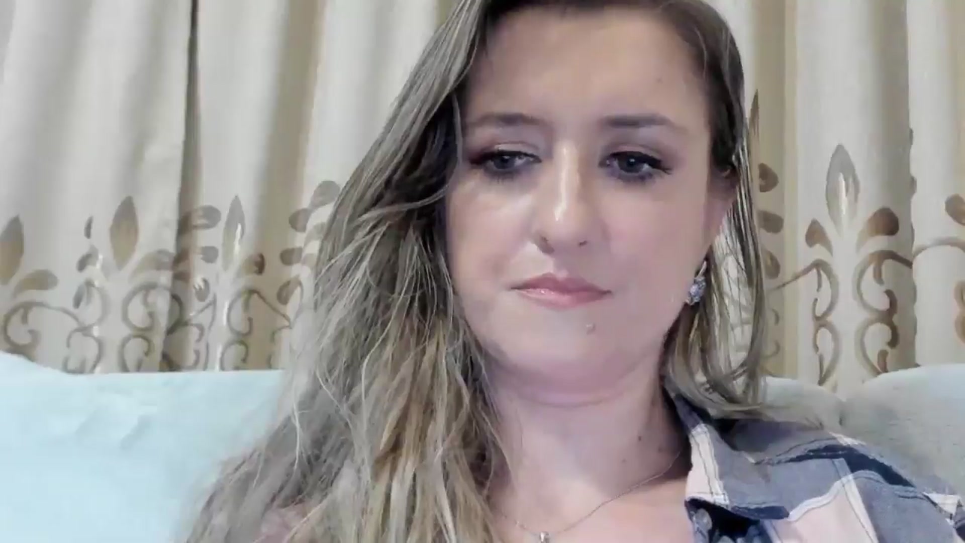 Gallery image thumbnail from BestDream's myfreecams stream on, 11/15/2025, 03:25 image 10 of 20