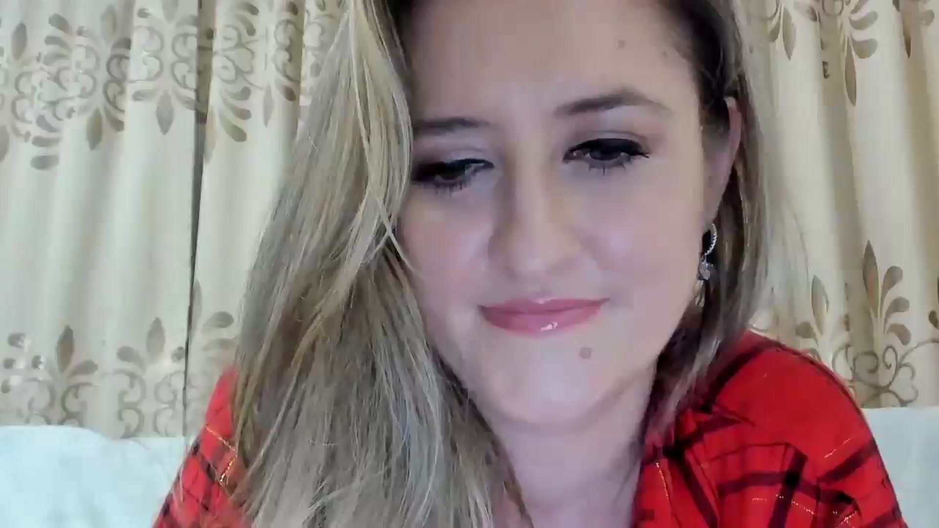 Gallery image thumbnail from BestDream's myfreecams stream on, 11/15/2025, 23:12 image 9 of 20