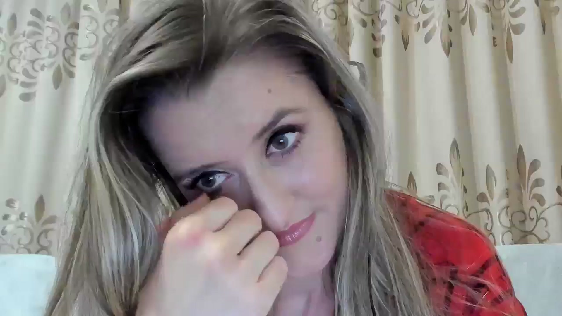 Gallery image thumbnail from BestDream's myfreecams stream on, 11/15/2025, 23:12 image 18 of 20
