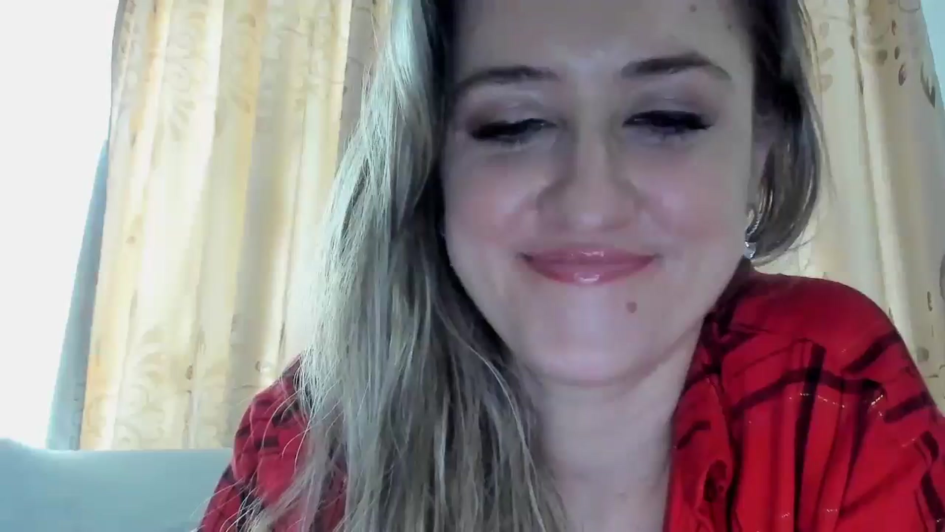 Gallery image thumbnail from BestDream's myfreecams stream on, 11/16/2025, 11:55 image 17 of 20