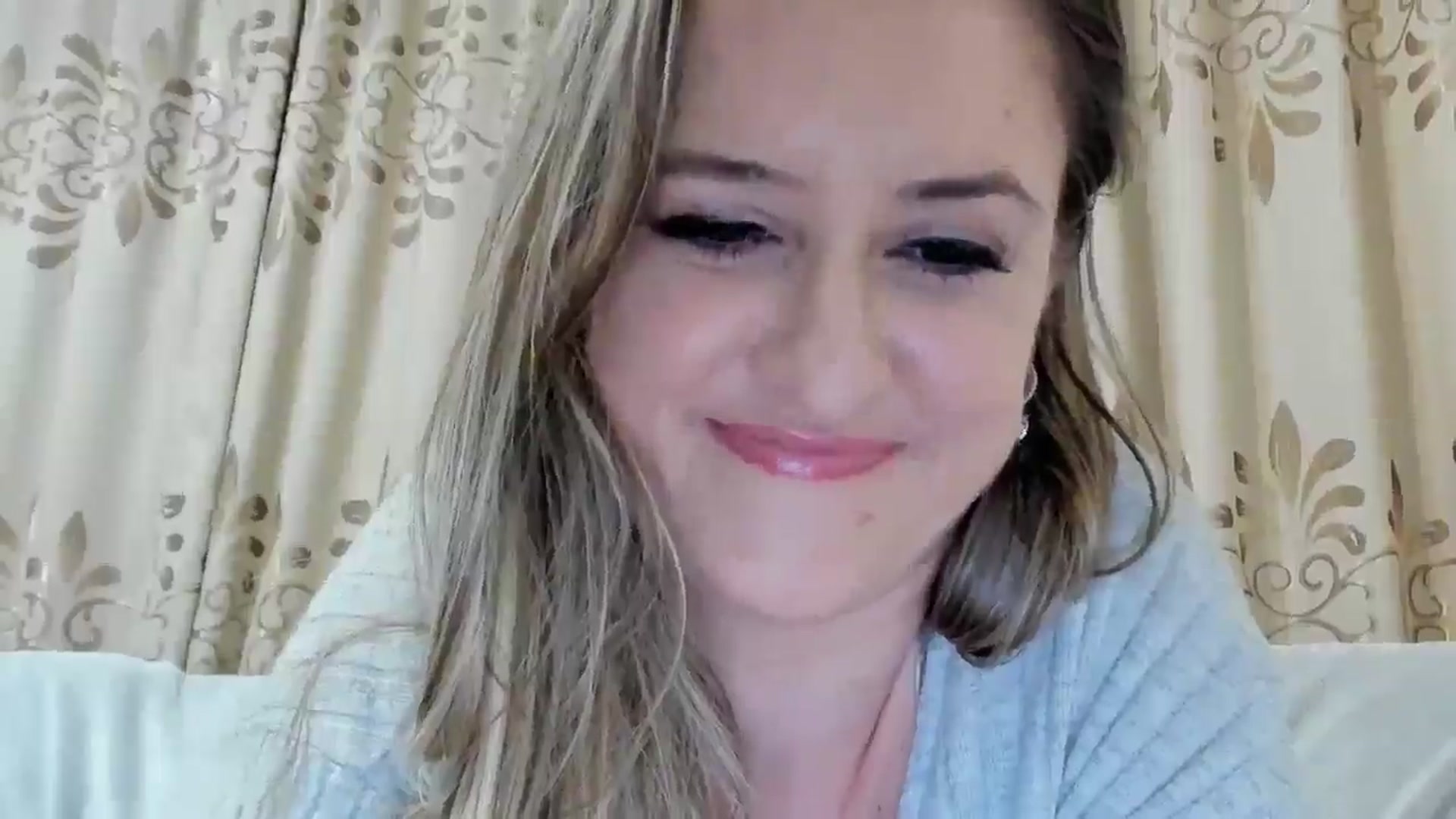 Gallery image thumbnail from BestDream's myfreecams stream on, 11/17/2025, 24:44 image 17 of 20