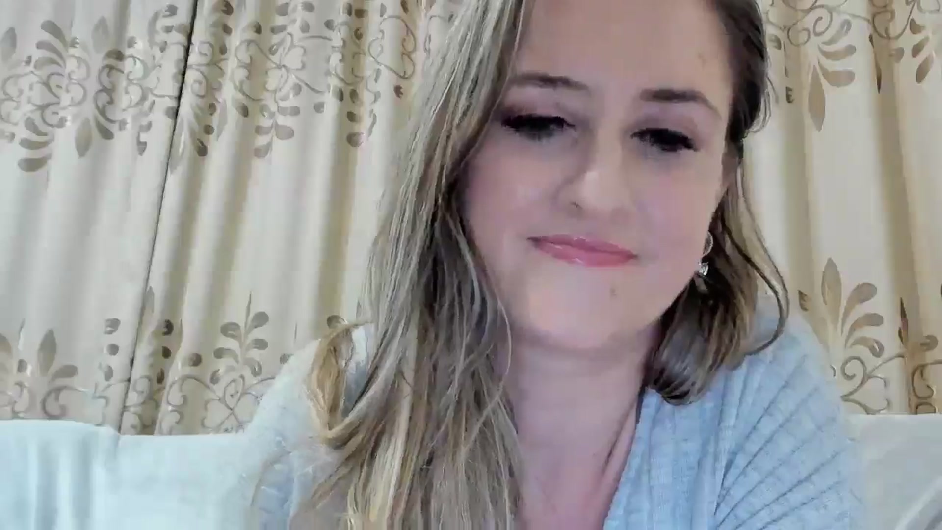 Gallery image thumbnail from BestDream's myfreecams stream on, 11/17/2025, 24:44 image 16 of 20