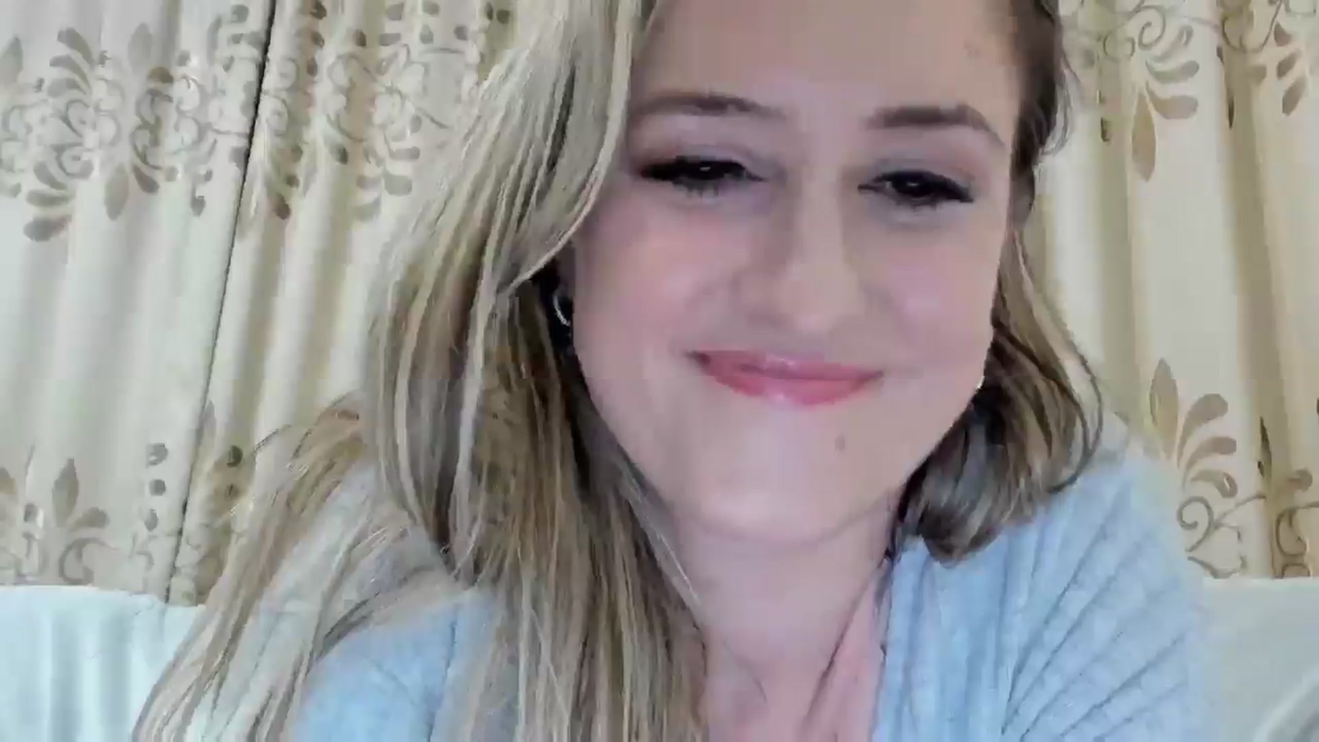 Gallery image thumbnail from BestDream's myfreecams stream on, 11/17/2025, 24:44 image 2 of 20
