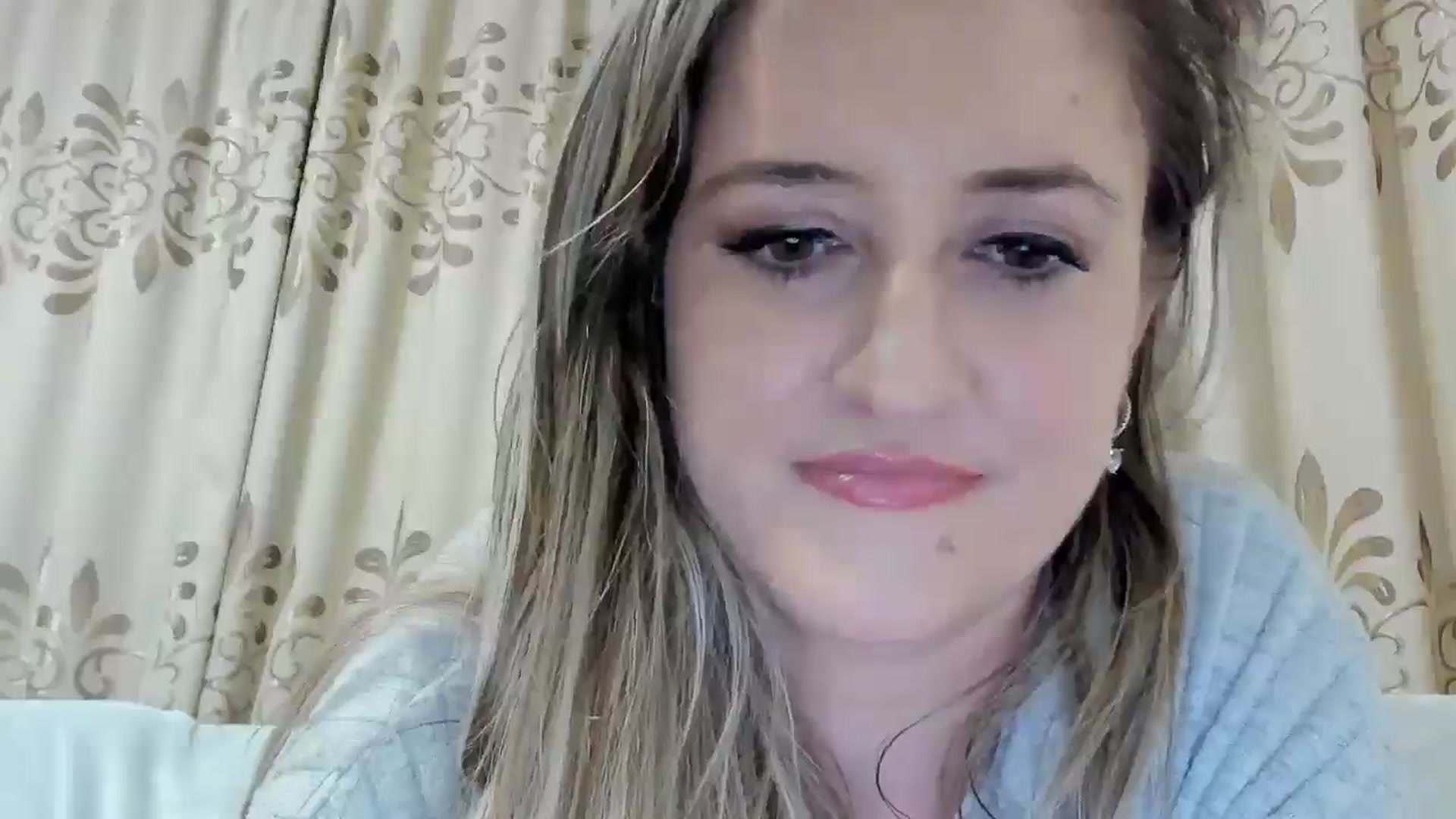 Gallery image thumbnail from BestDream's myfreecams stream on, 11/17/2025, 01:27 image 14 of 20
