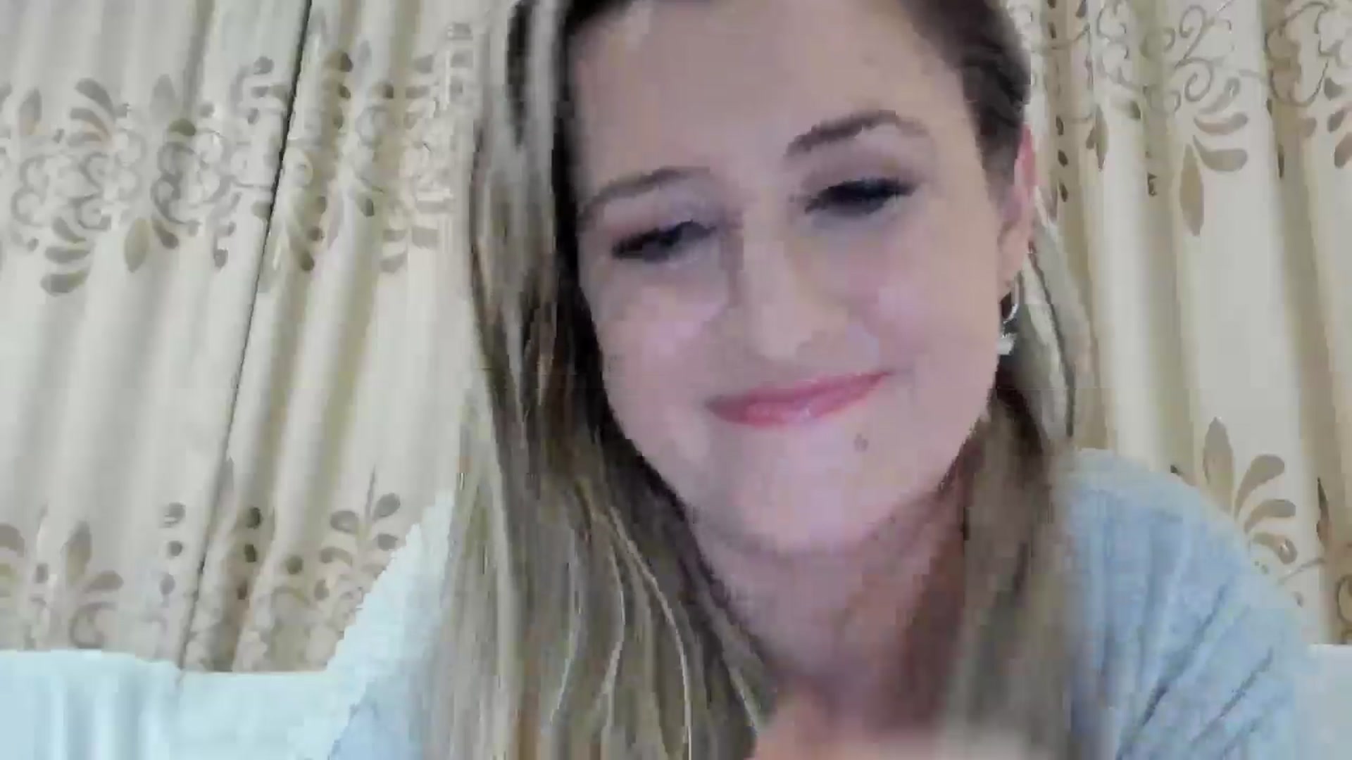 Gallery image thumbnail from BestDream's myfreecams stream on, 11/17/2025, 01:27 image 18 of 20