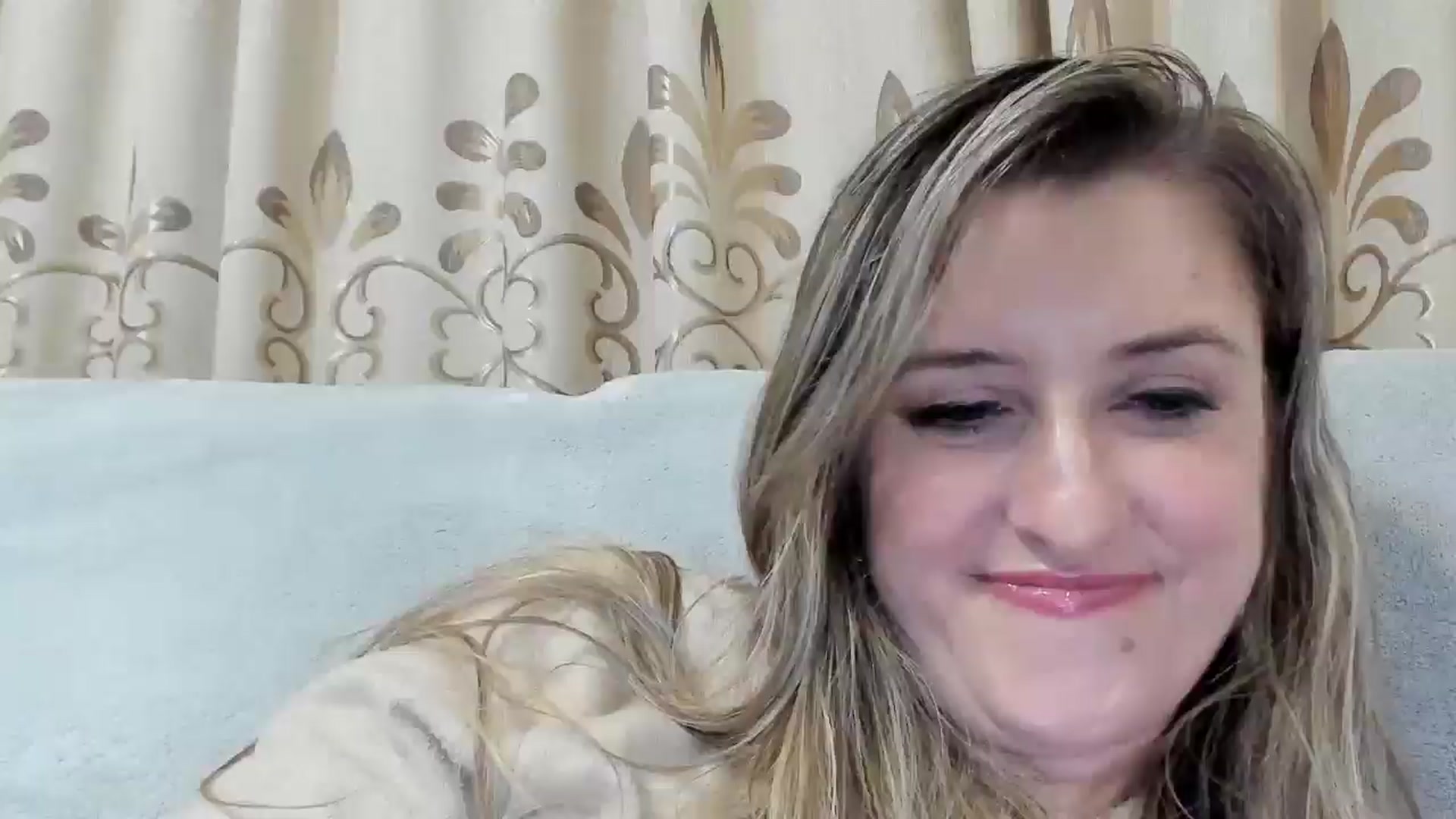 Gallery image thumbnail from BestDream's myfreecams stream on, 11/18/2025, 01:09 image 7 of 20