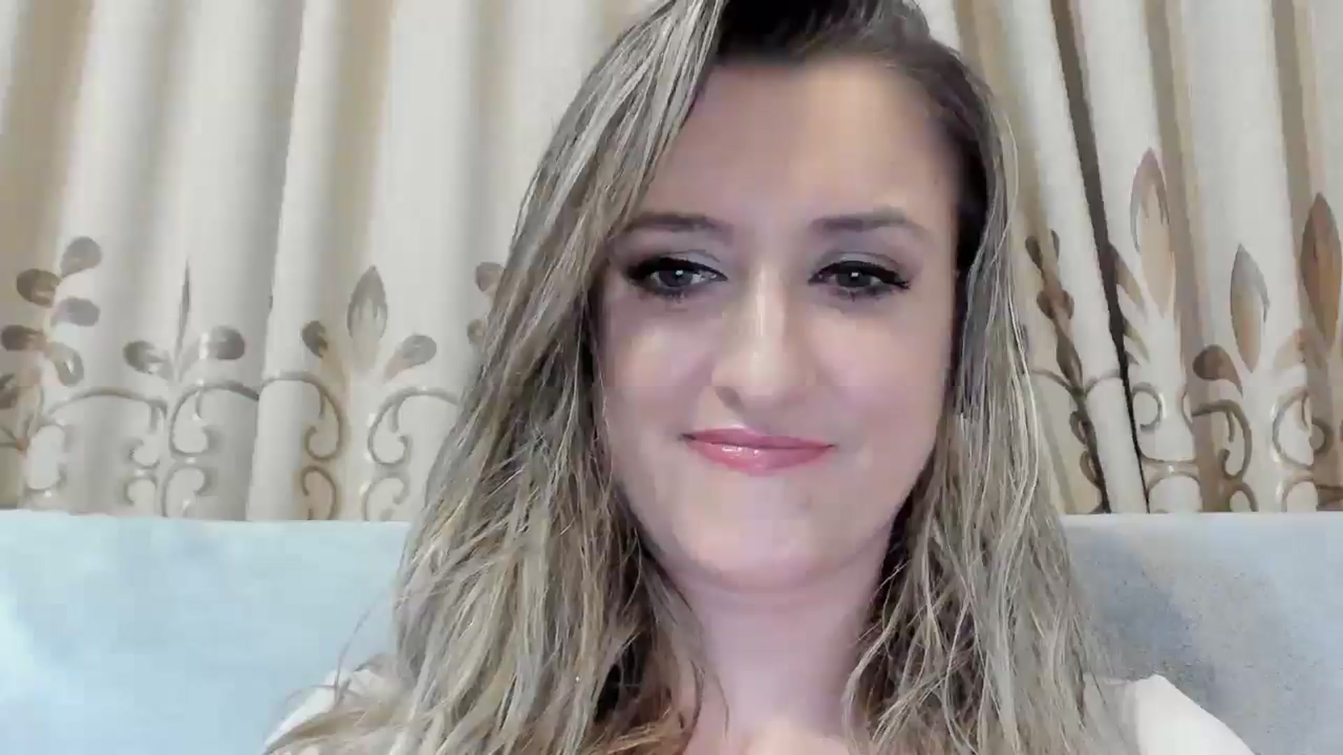 Gallery image thumbnail from BestDream's myfreecams stream on, 11/19/2025, 24:31 image 16 of 20