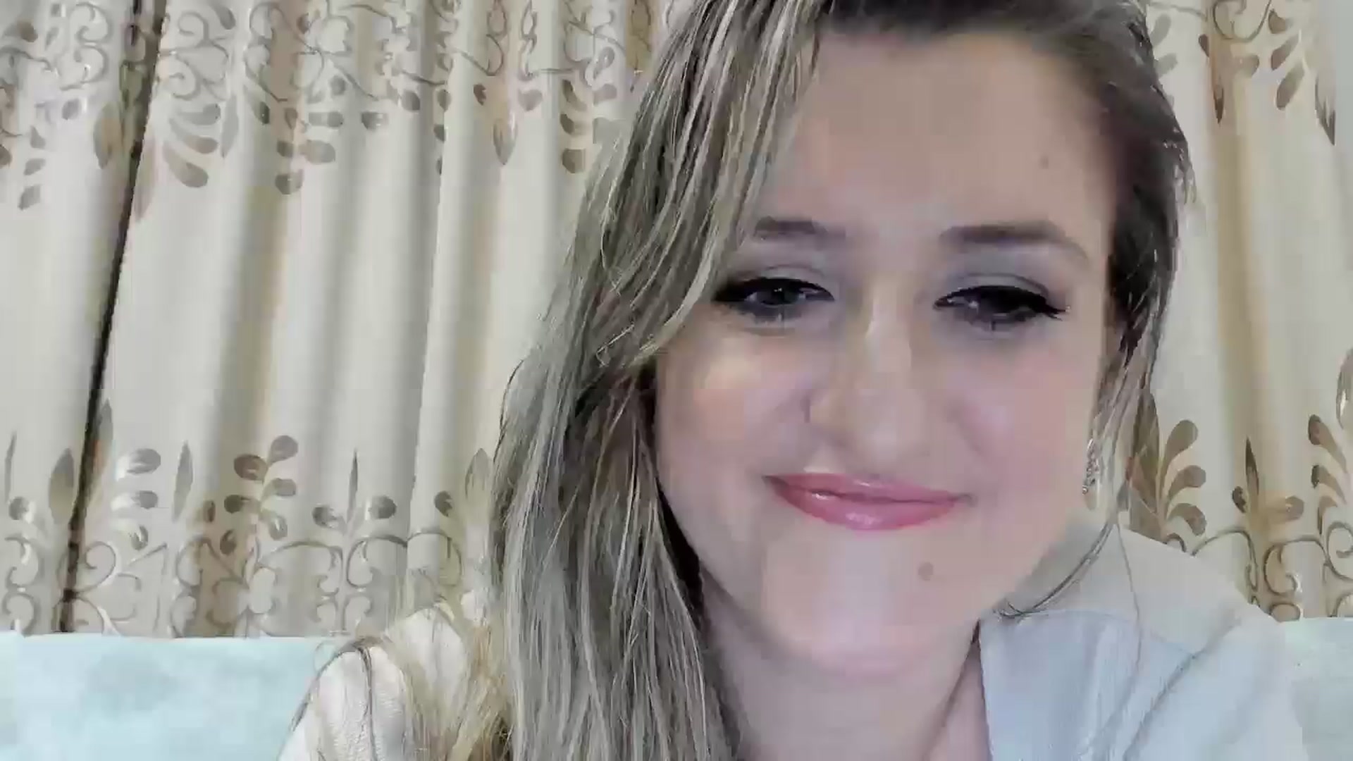 Gallery image thumbnail from BestDream's myfreecams stream on, 11/19/2025, 03:06 image 15 of 20